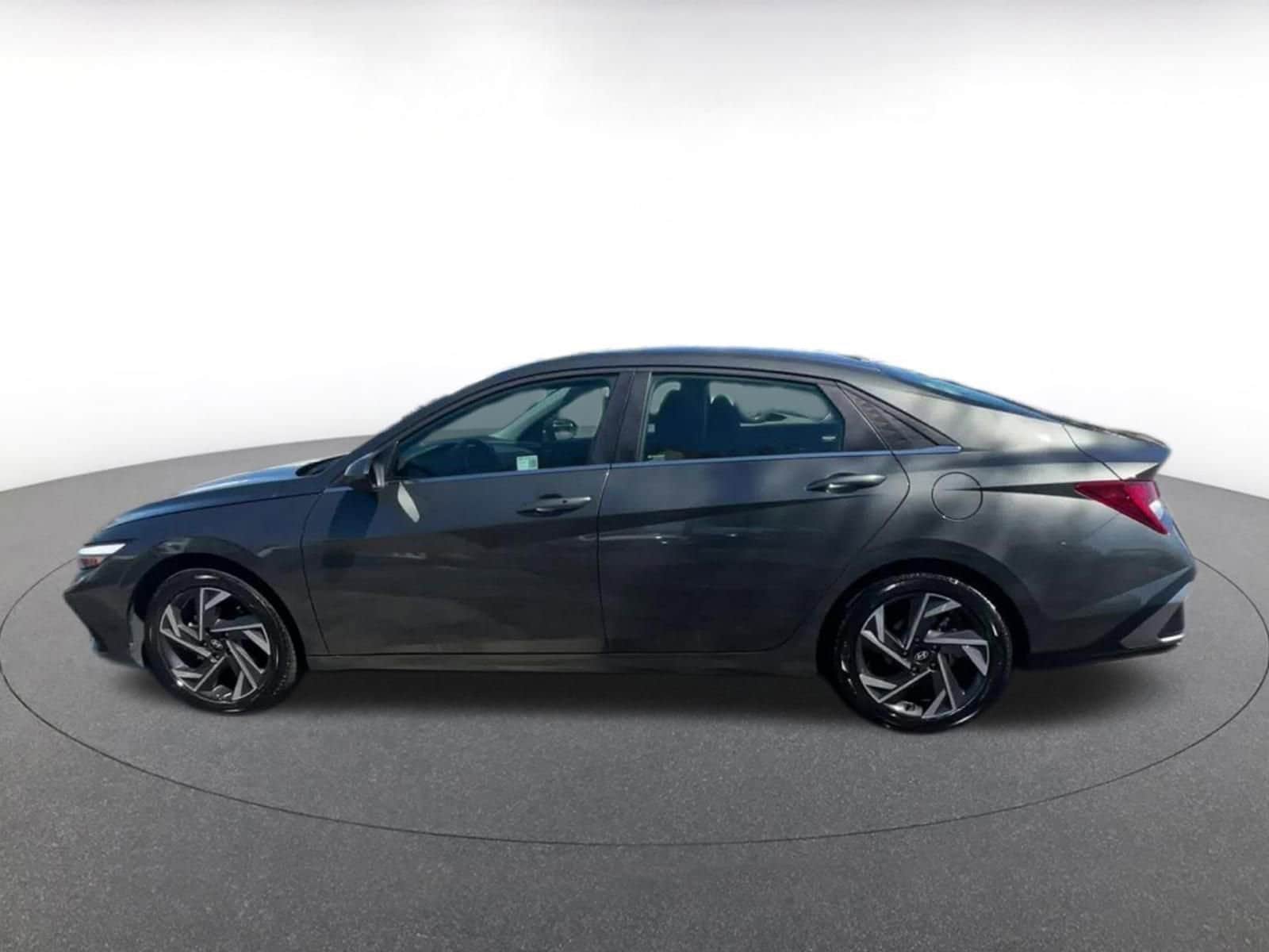 Thumbnail: 2025 Hyundai Elantra - 9