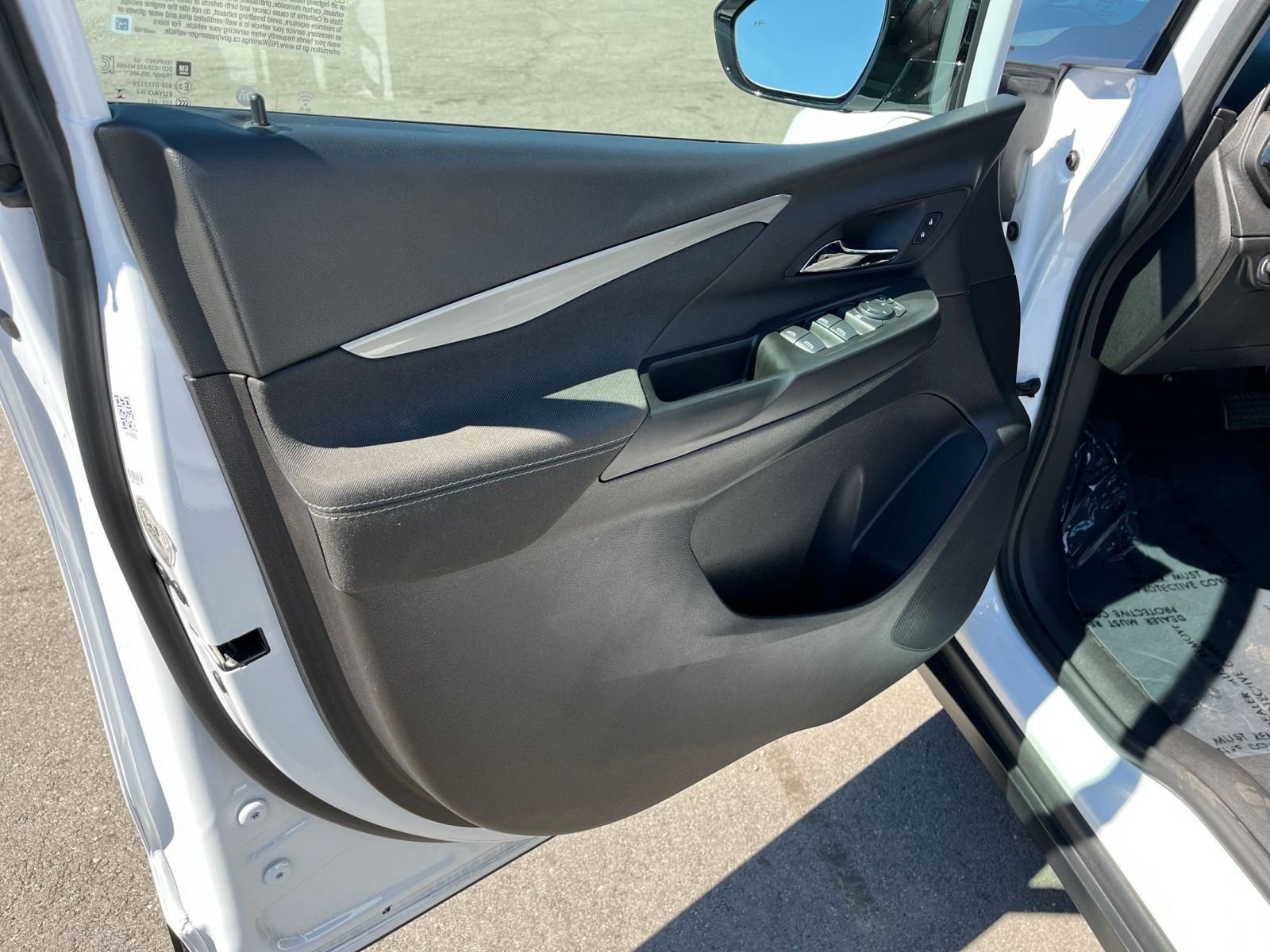Thumbnail: 2023 Chevrolet Bolt EV - 20