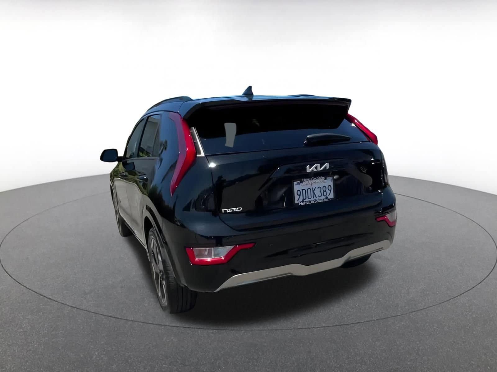 Thumbnail: 2023 Kia Niro - 9
