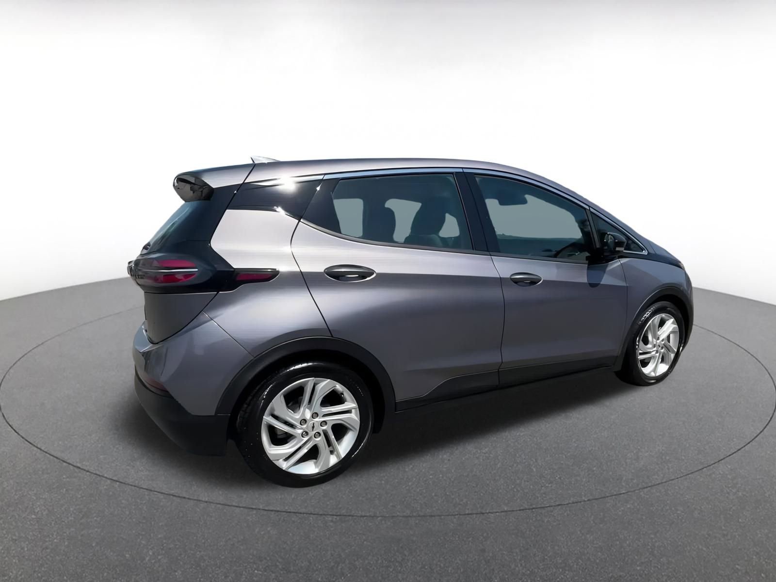 Thumbnail: 2023 Chevrolet Bolt EV - 12