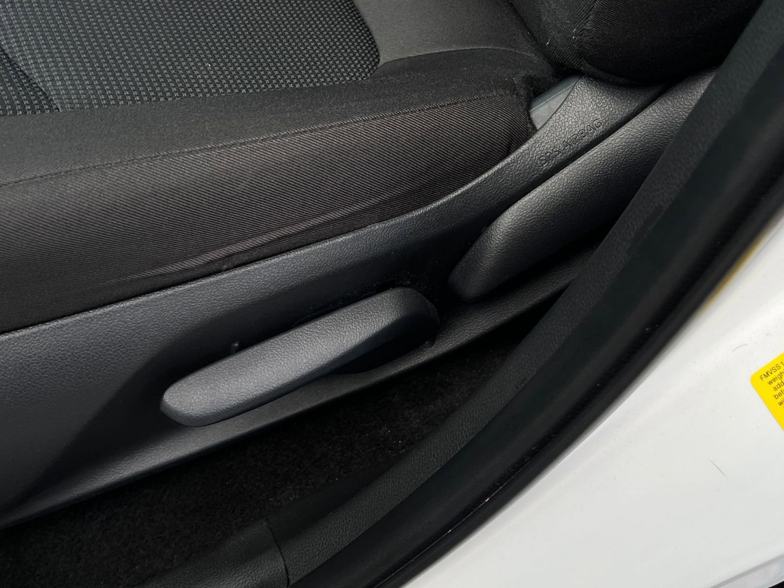 Thumbnail: 2025 Toyota RAV4 - 23