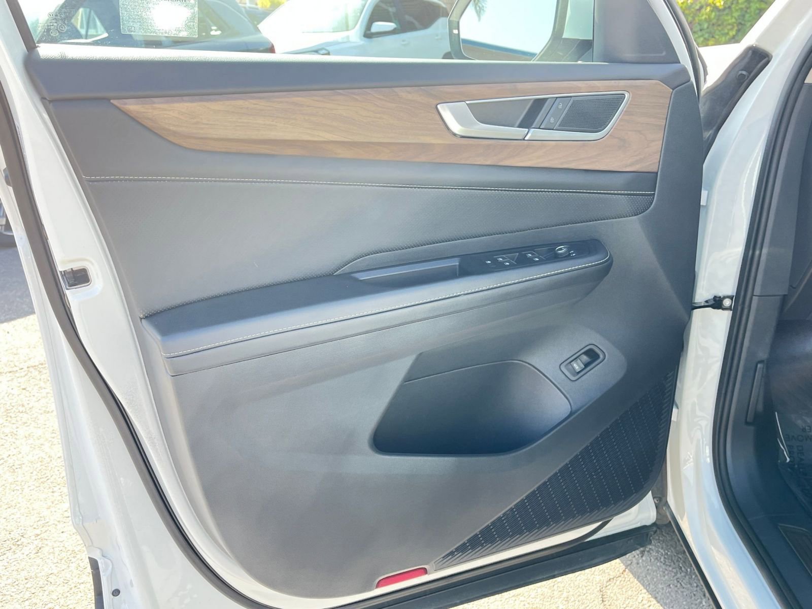 Thumbnail: 2025 Volkswagen Atlas - 20