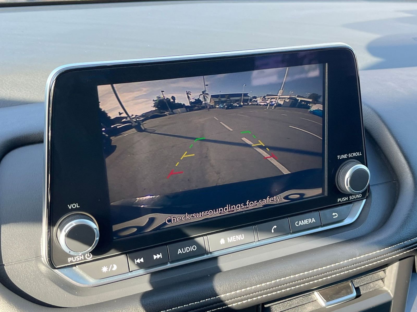 Thumbnail: 2025 Nissan Rogue - 25