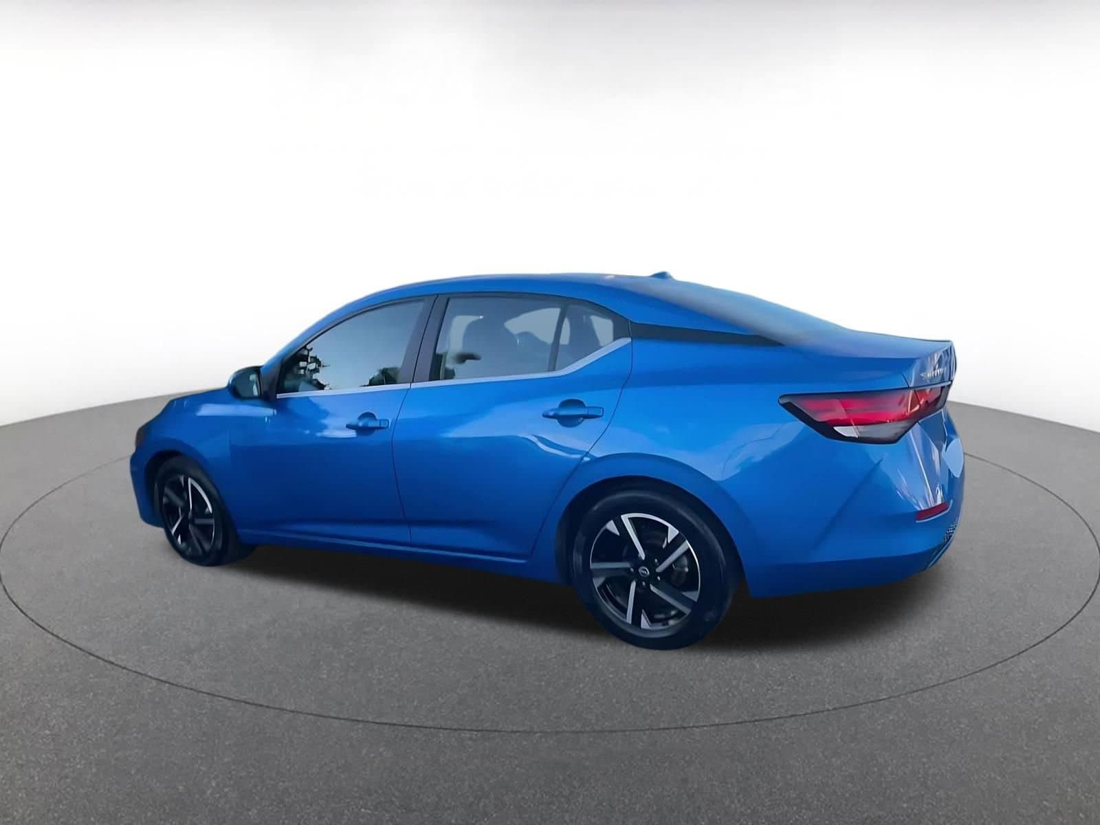 Thumbnail: 2025 Nissan Sentra - 10