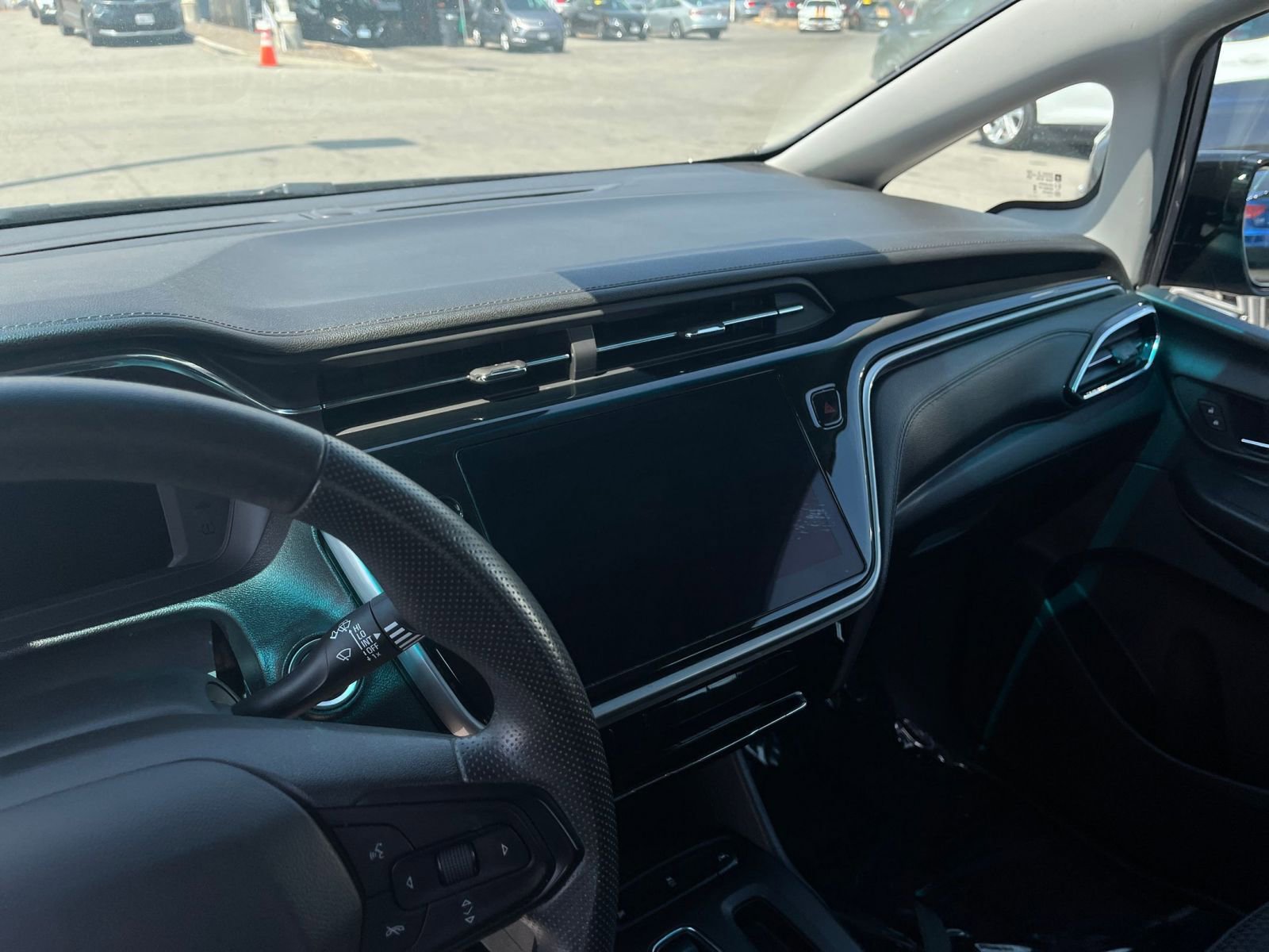 Thumbnail: 2023 Chevrolet Bolt EV - 17