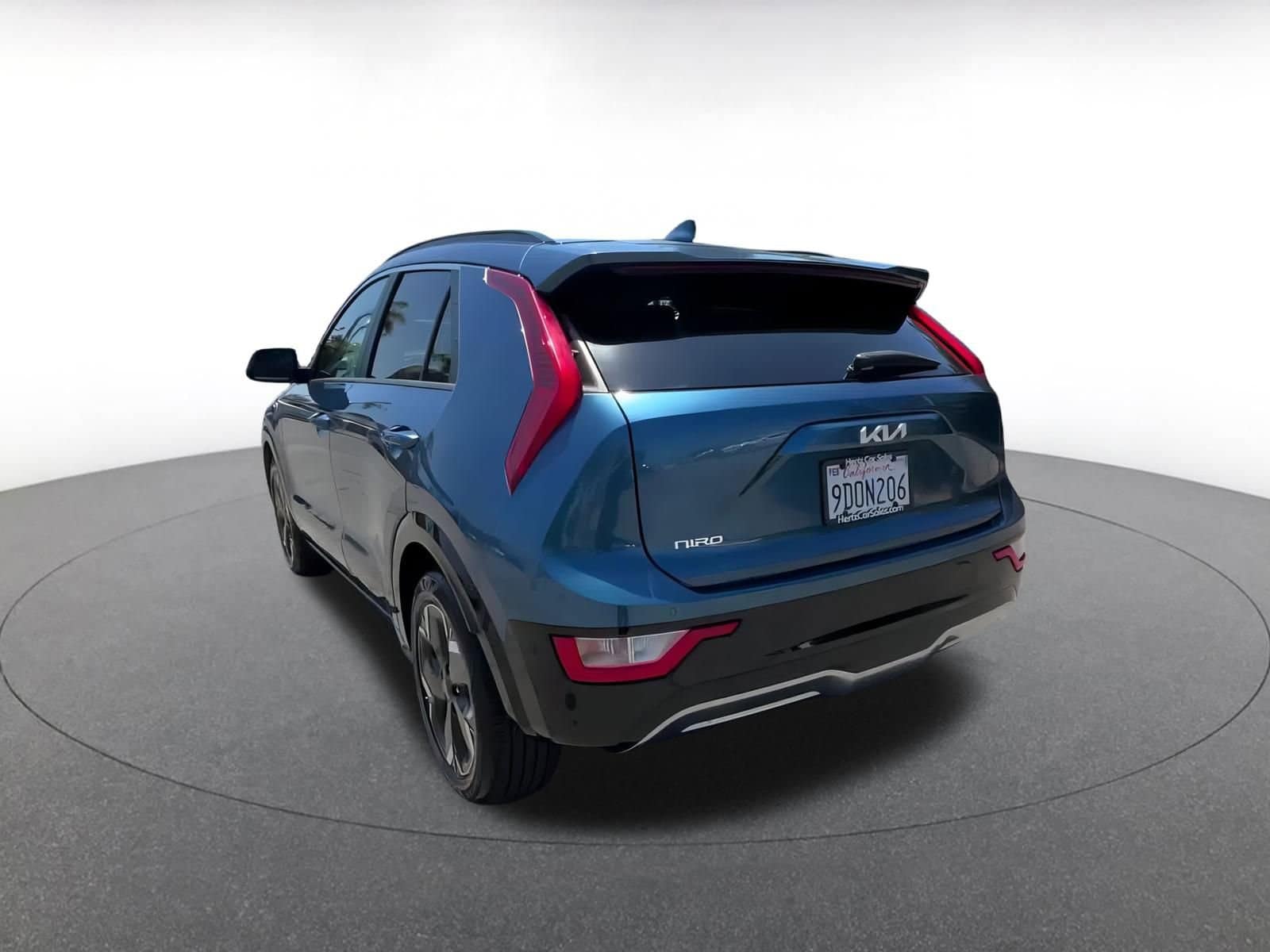 Thumbnail: 2023 Kia Niro - 9