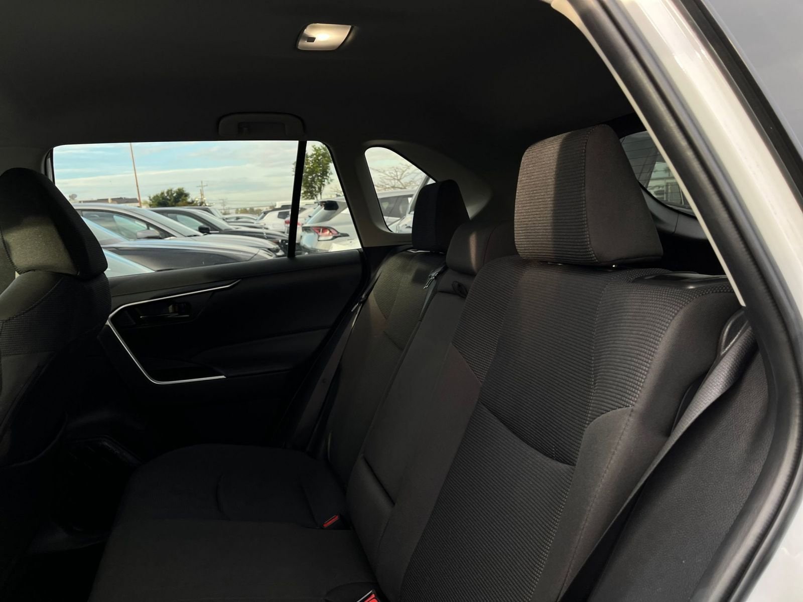 Thumbnail: 2025 Toyota RAV4 - 25