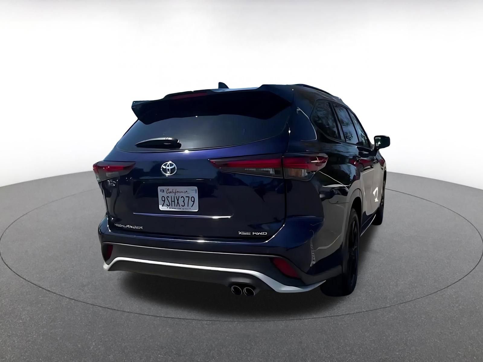 Thumbnail: 2025 Toyota Highlander - 15