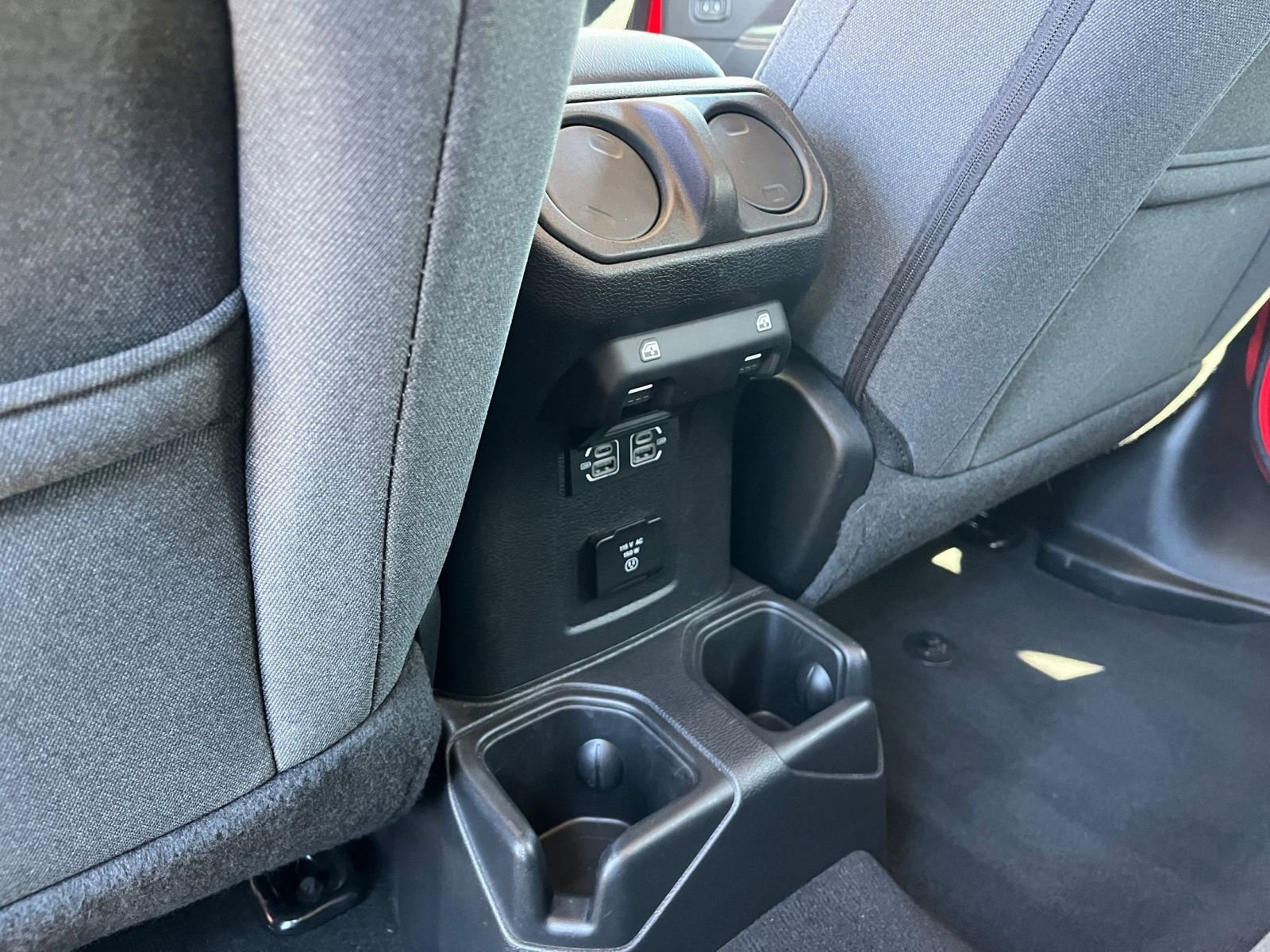 Thumbnail: 2025 Jeep Wrangler - 24