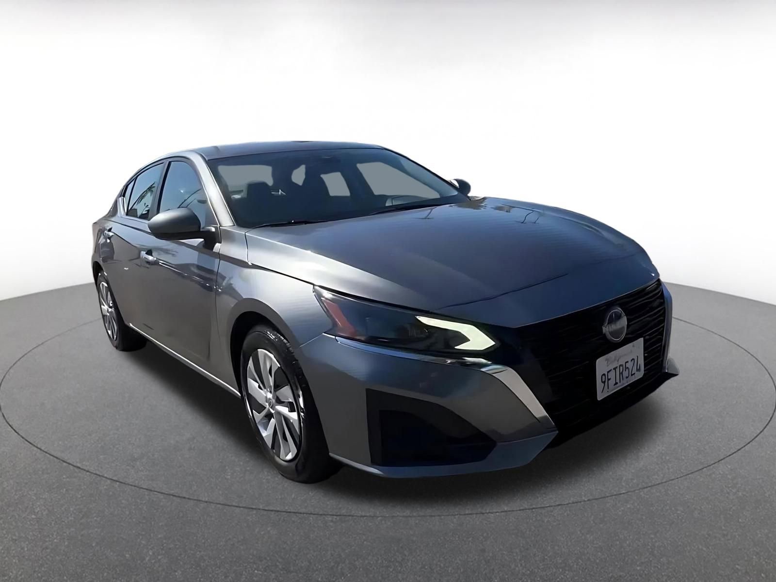 Thumbnail: 2023 Nissan Altima - 3