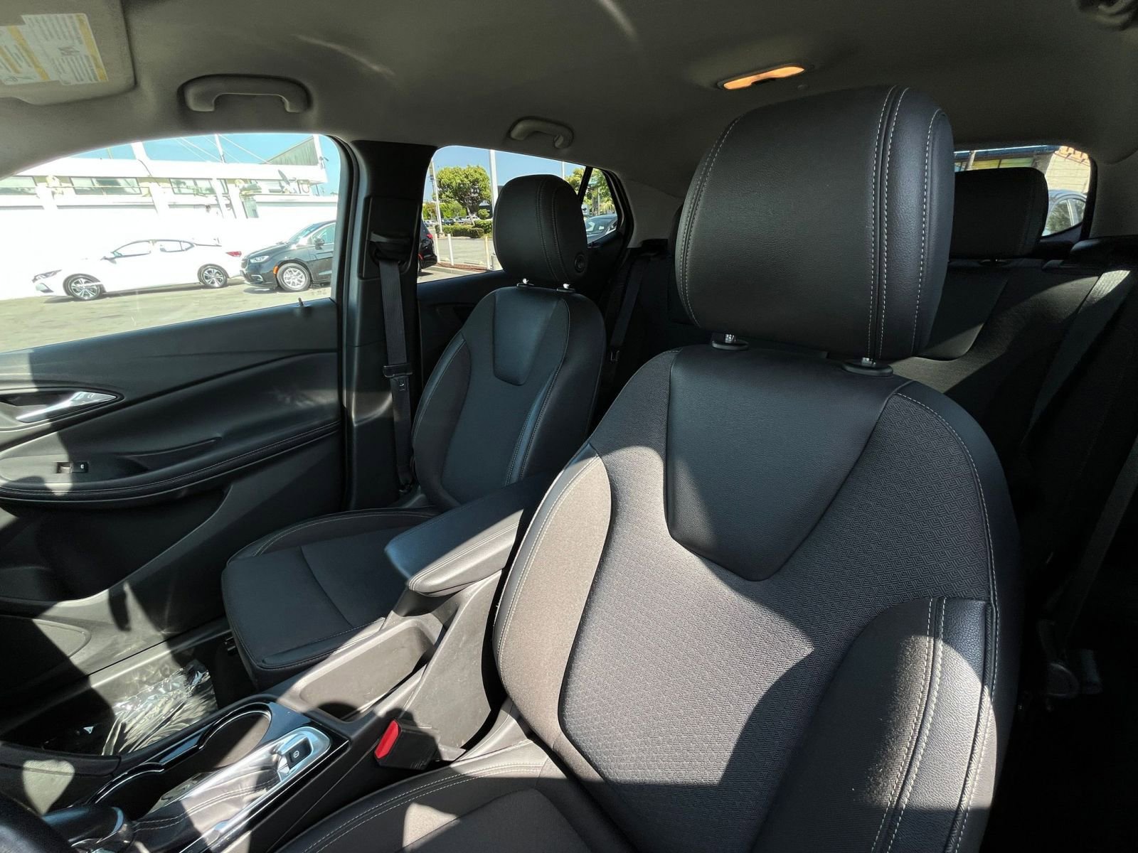Thumbnail: 2021 Buick Encore GX - 22