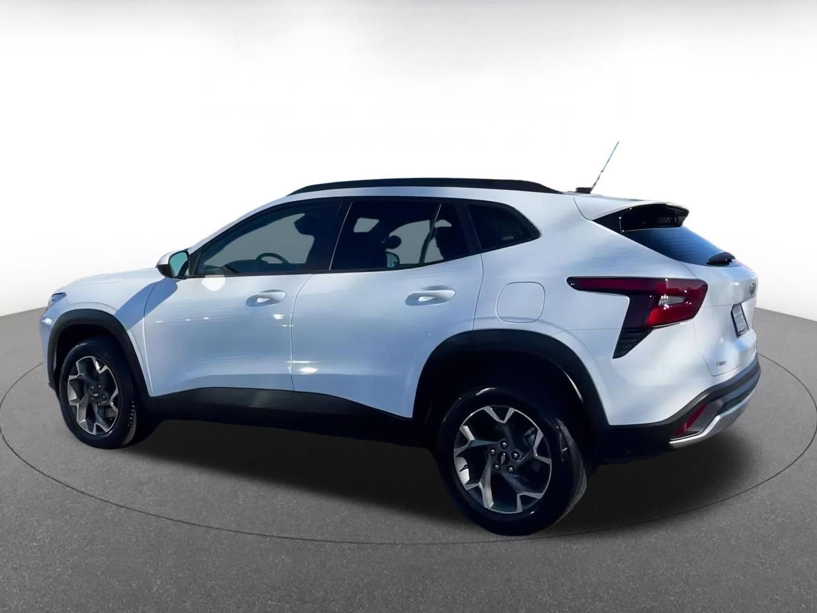 Thumbnail: 2025 Chevrolet Trax - 9