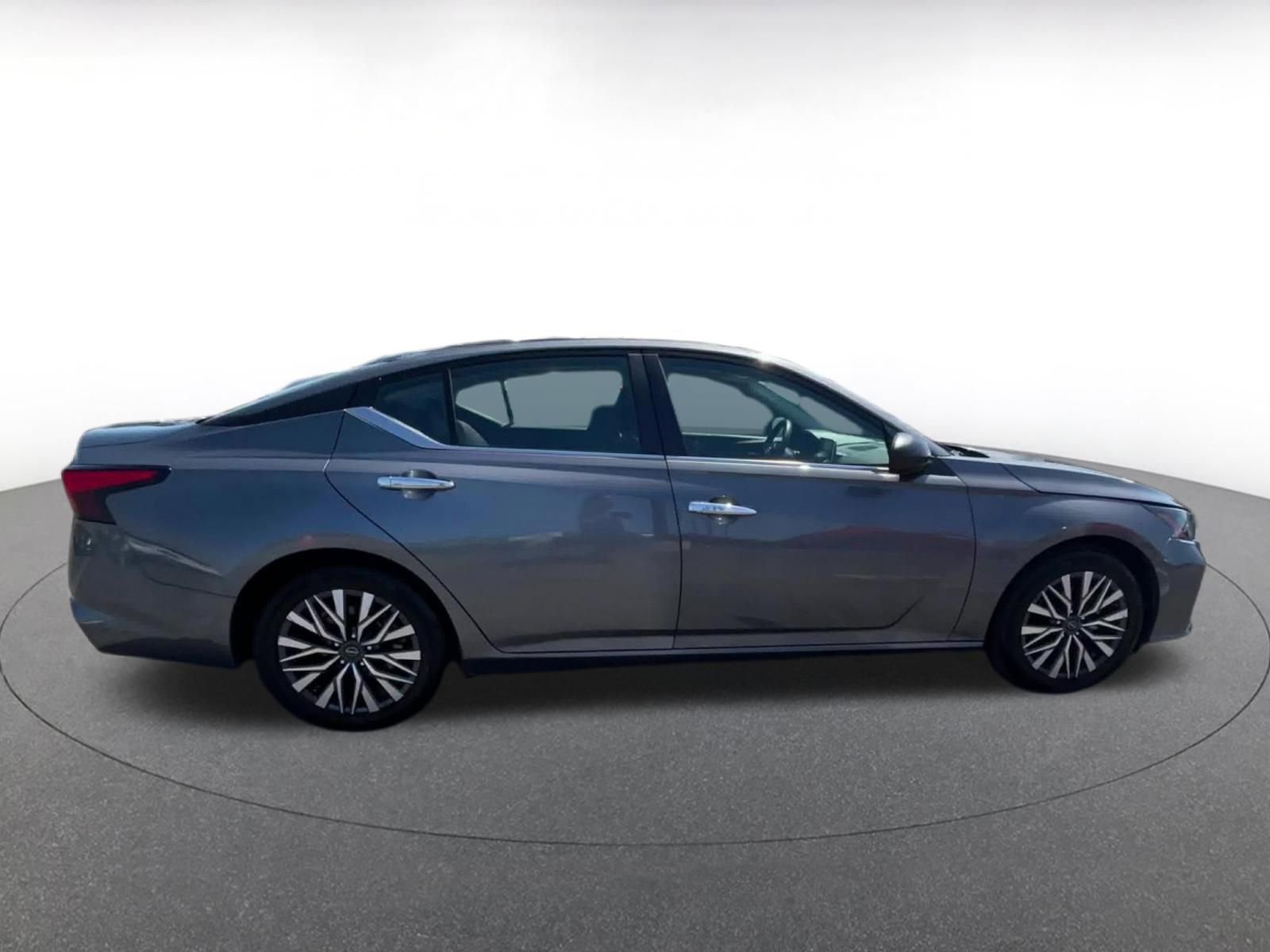 Thumbnail: 2025 Nissan Altima - 16