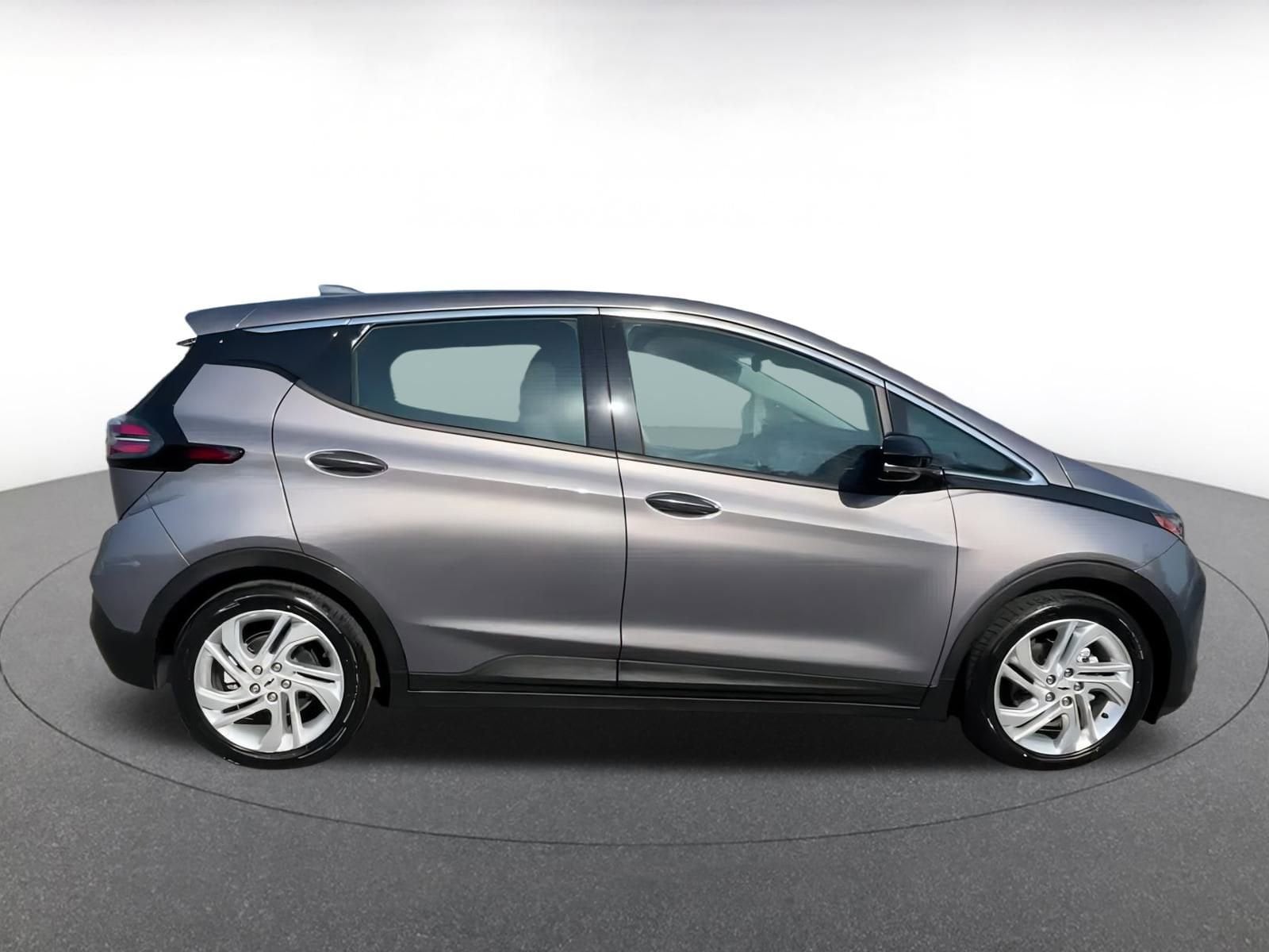 Thumbnail: 2023 Chevrolet Bolt EV - 13