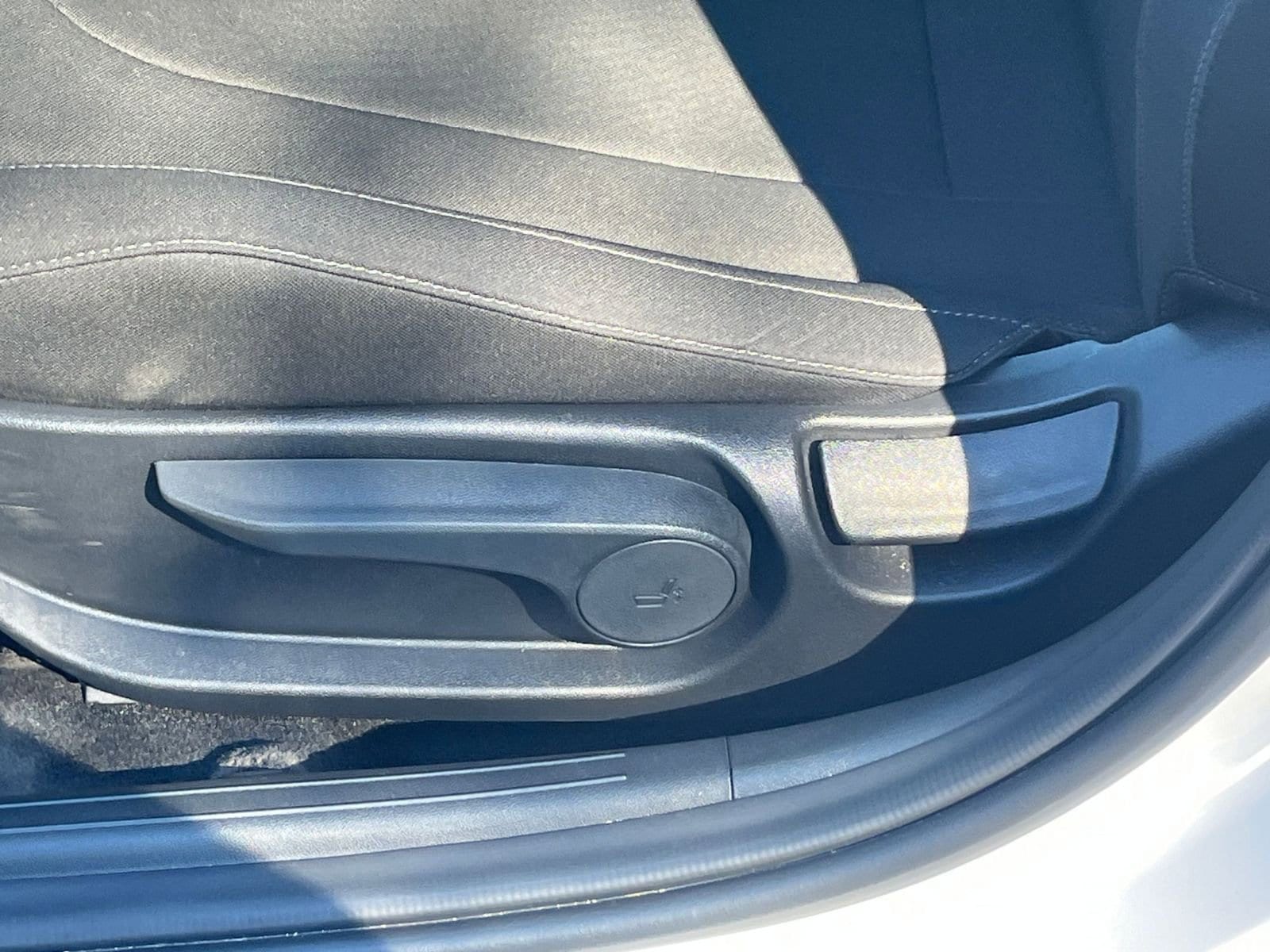 Thumbnail: 2025 Hyundai Elantra - 23