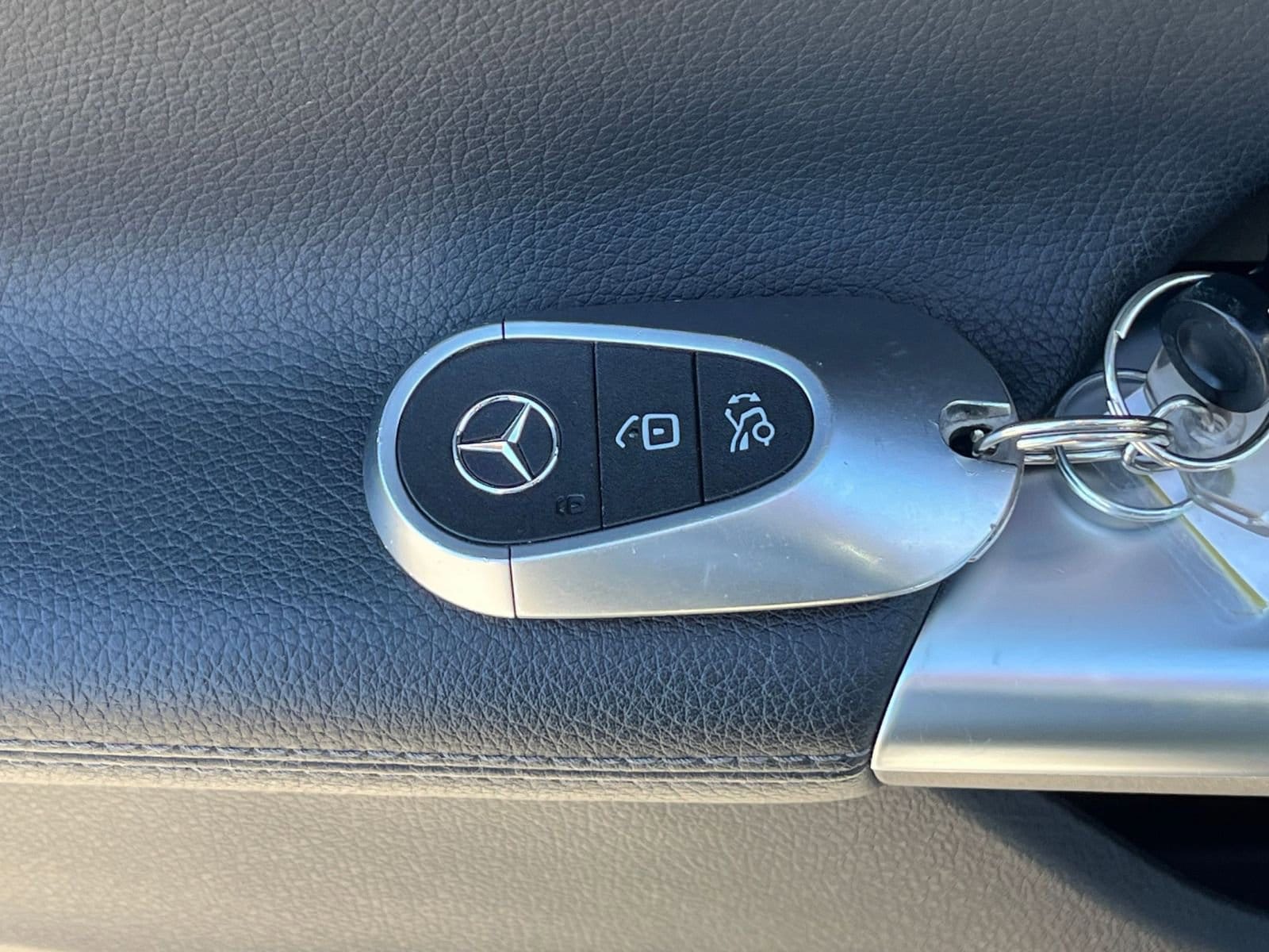 Thumbnail: 2024 Mercedes-Benz C-Class - 22