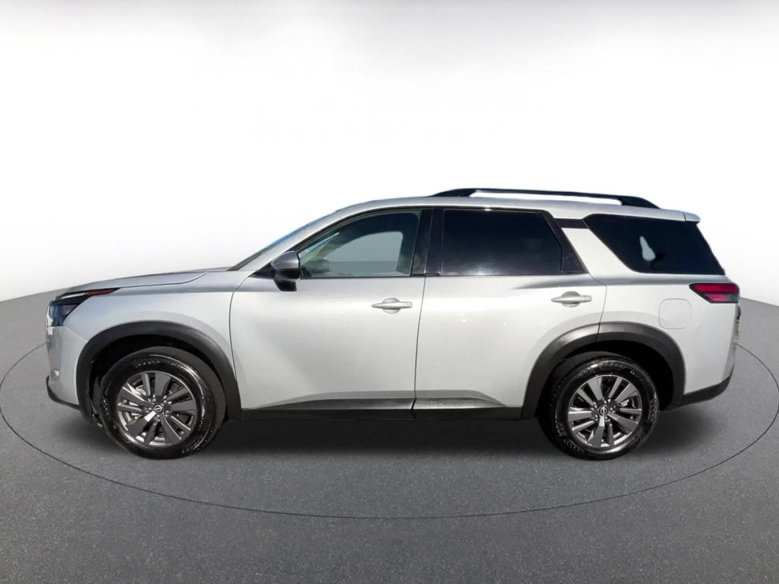 Thumbnail: 2025 Nissan Pathfinder - 9