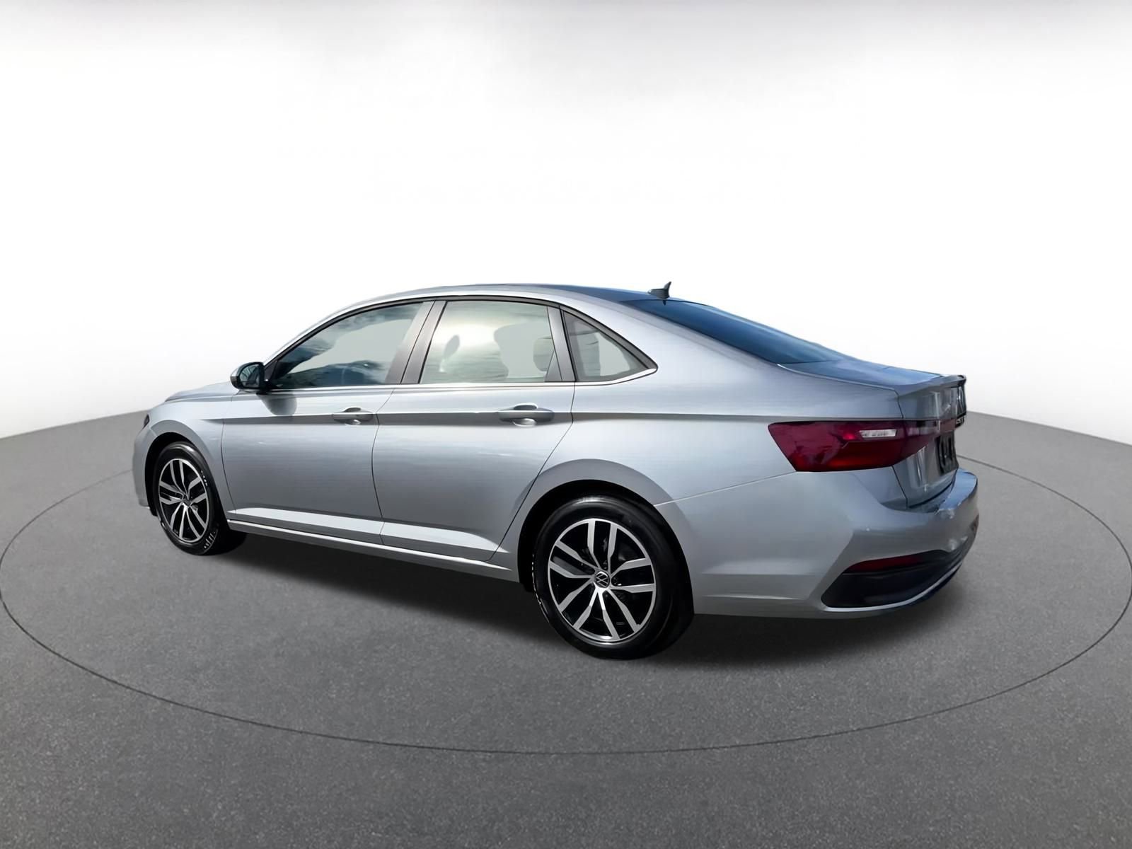 Thumbnail: 2025 Volkswagen Jetta - 10