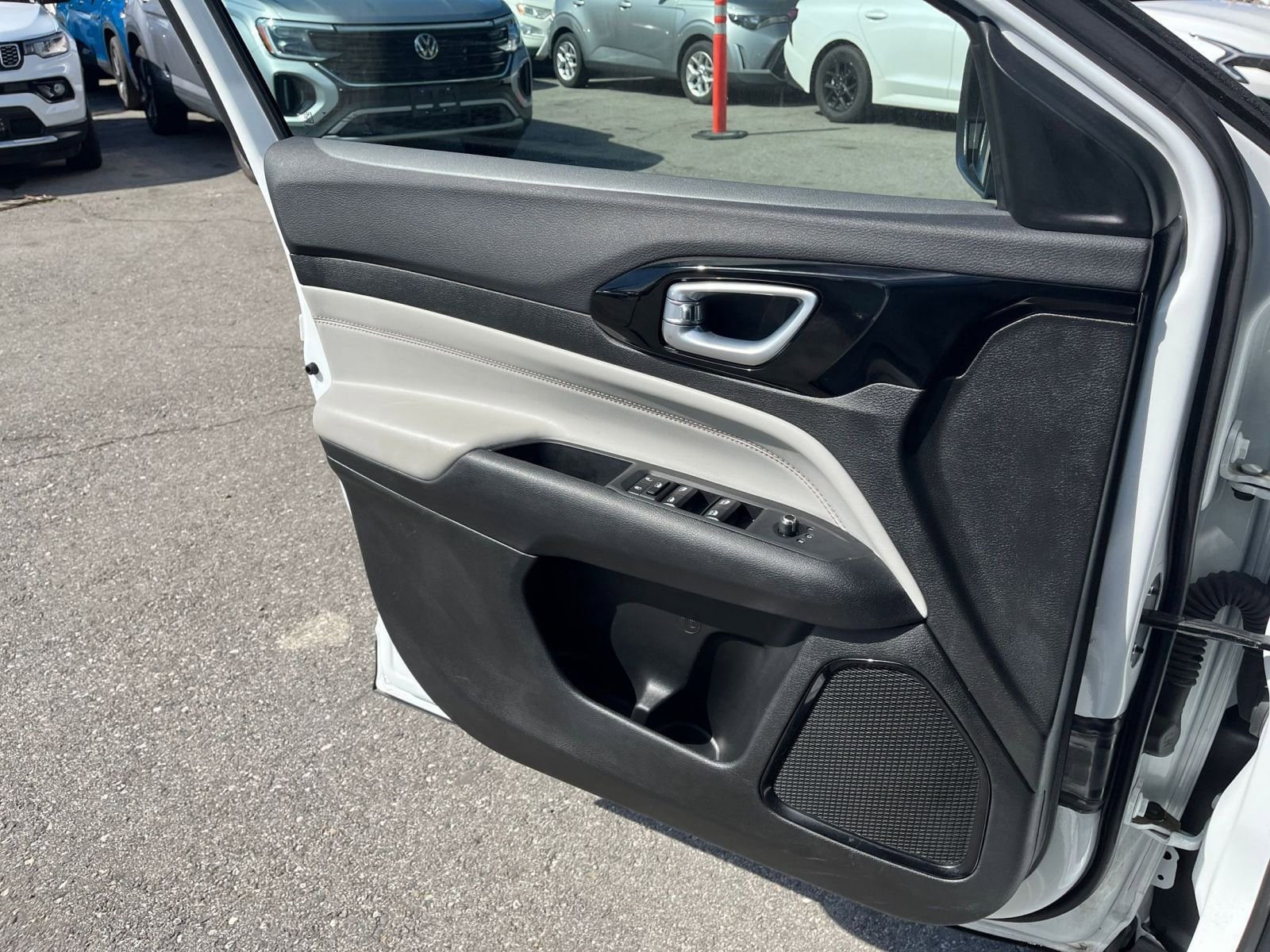 Thumbnail: 2025 Jeep Compass - 18