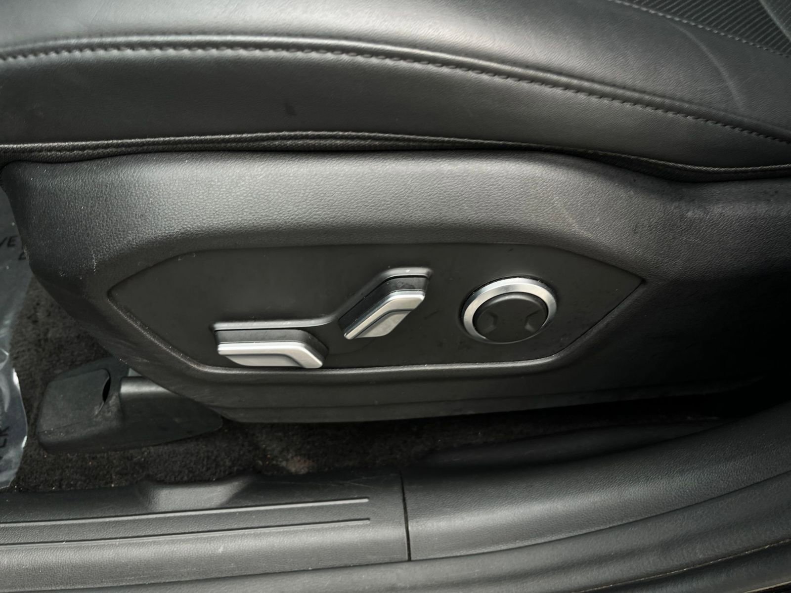 Thumbnail: 2025 Hyundai Santa Fe - 22