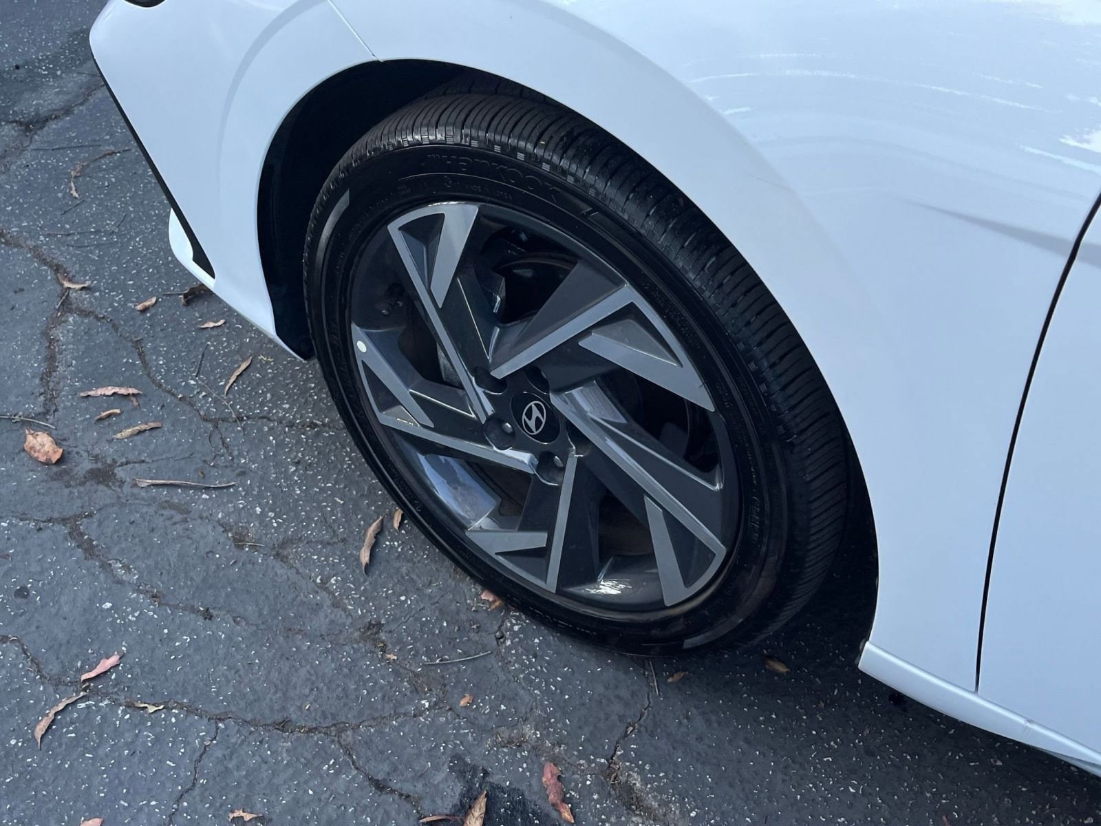 Thumbnail: 2025 Hyundai Elantra - 30