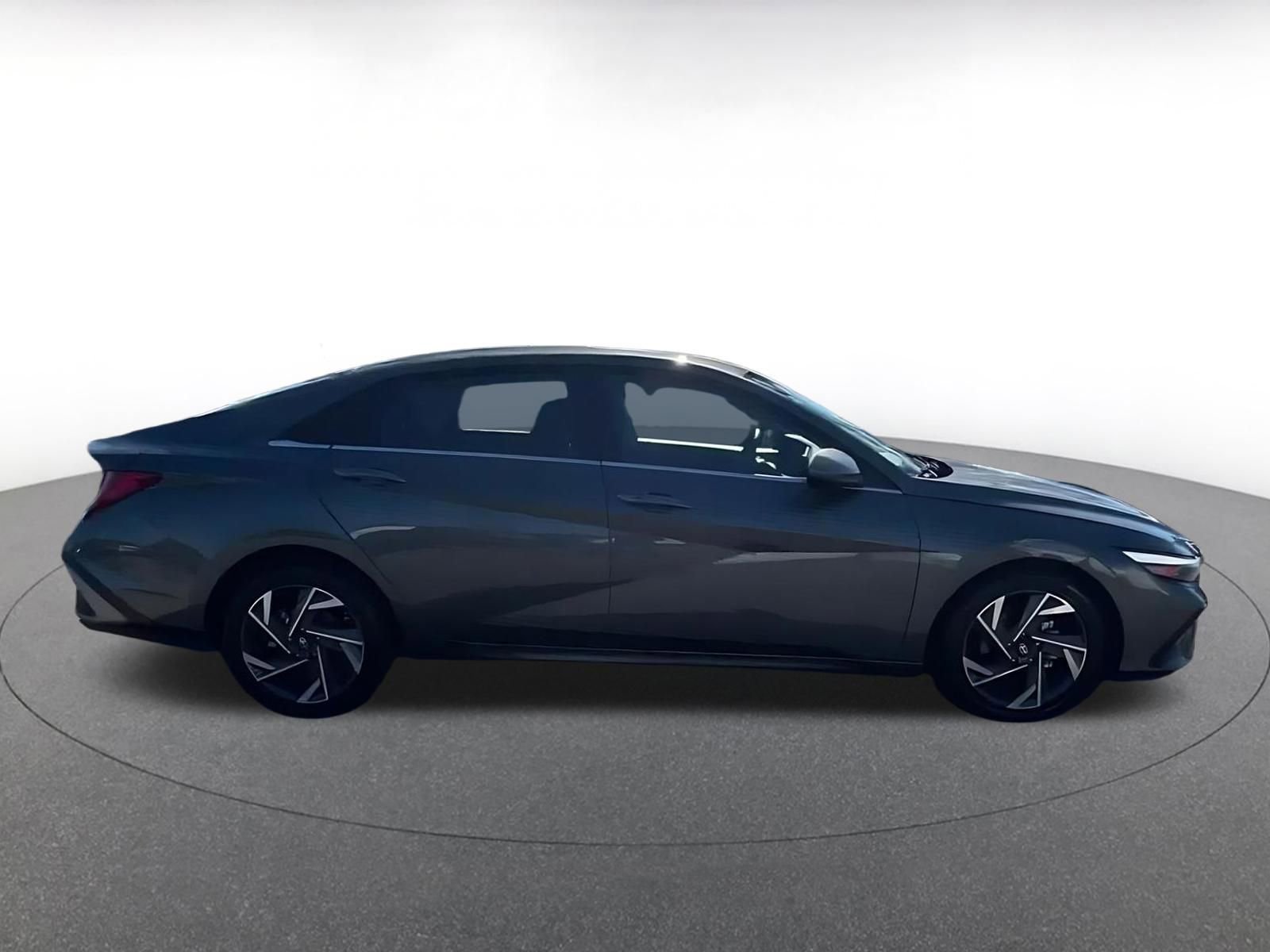 Thumbnail: 2025 Hyundai Elantra - 16