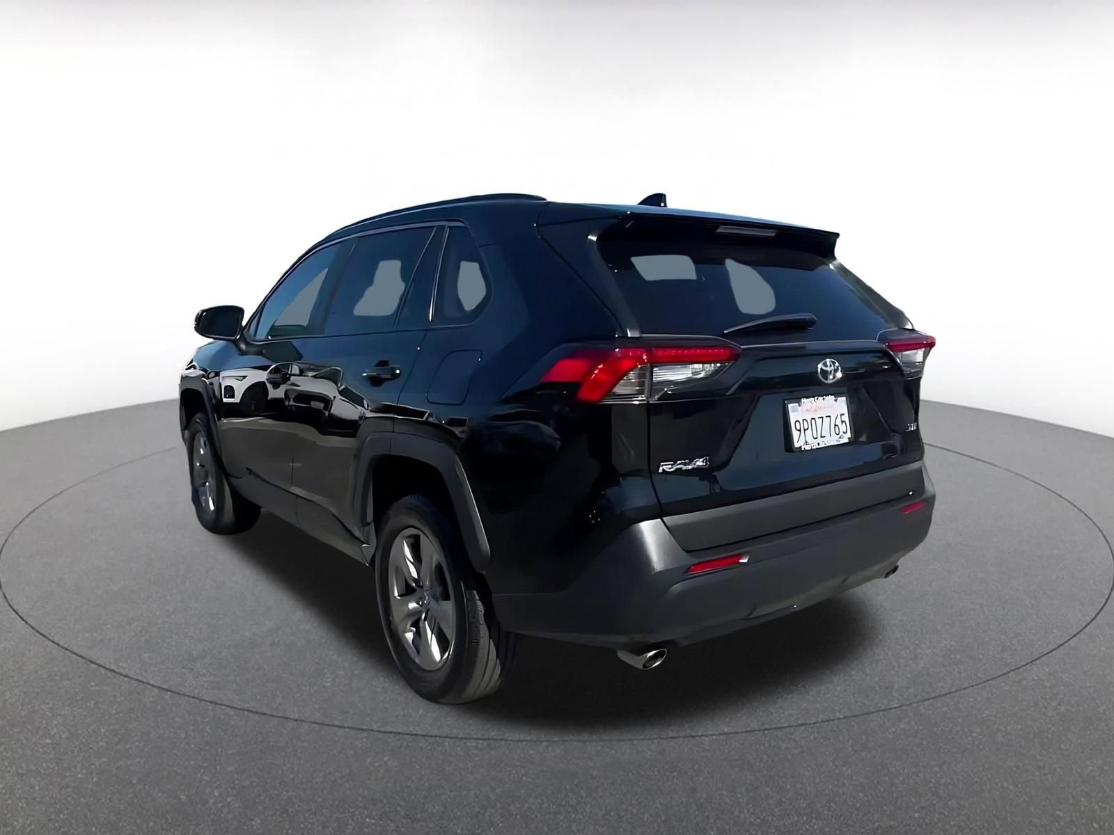 Thumbnail: 2025 Toyota RAV4 - 10