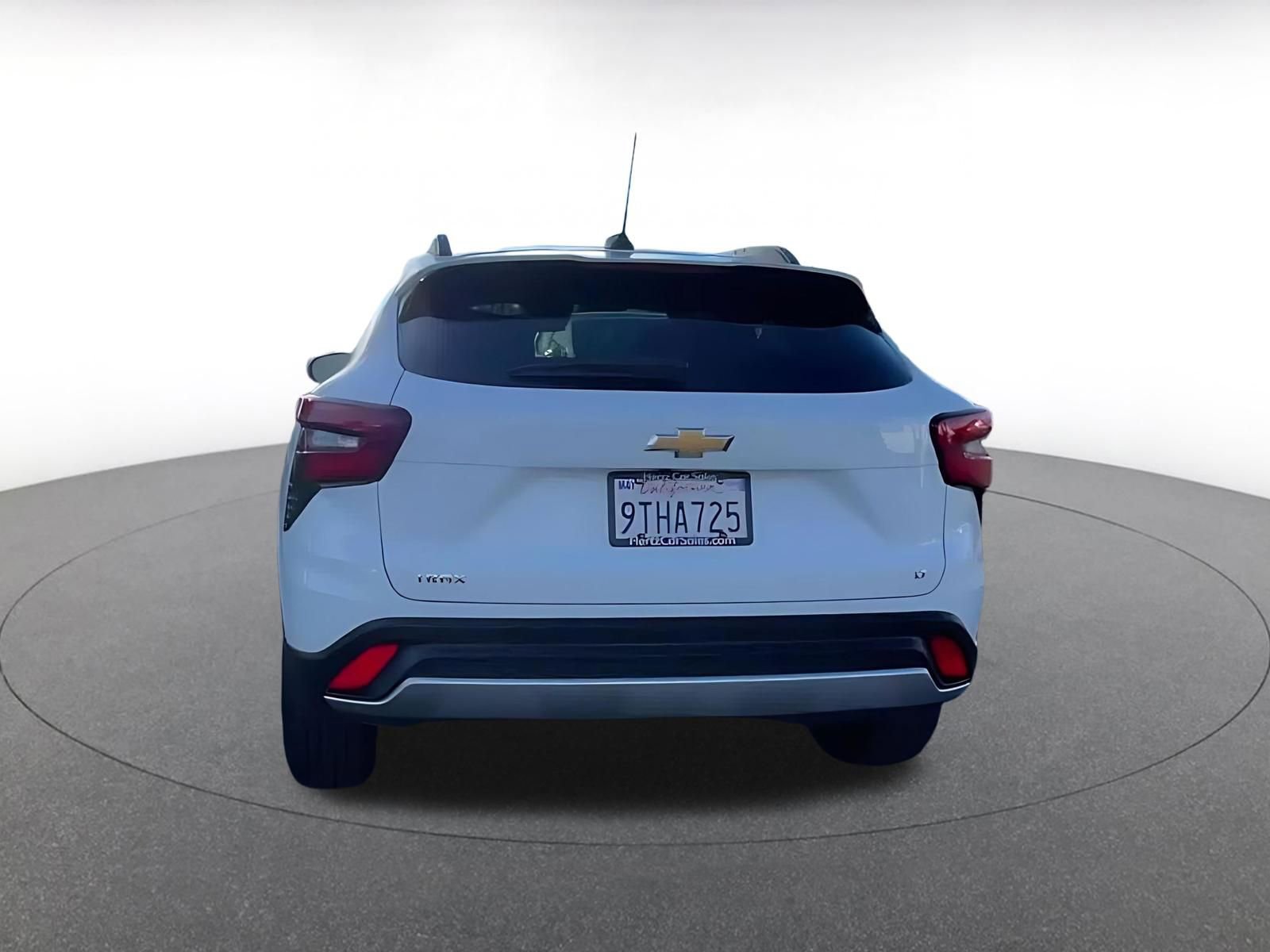 Thumbnail: 2025 Chevrolet Trax - 12