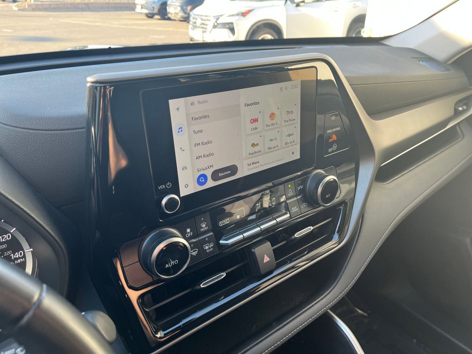 Thumbnail: 2025 Toyota Highlander - 22