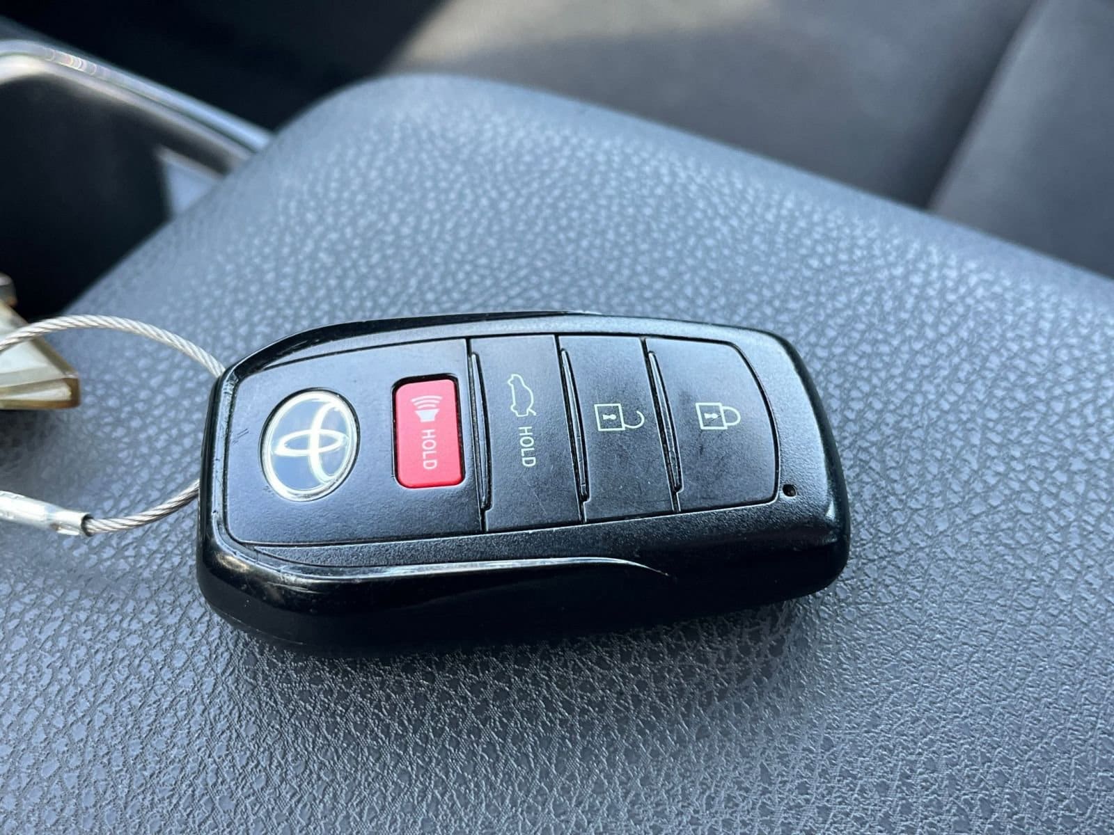 Thumbnail: 2025 Toyota Camry - 25