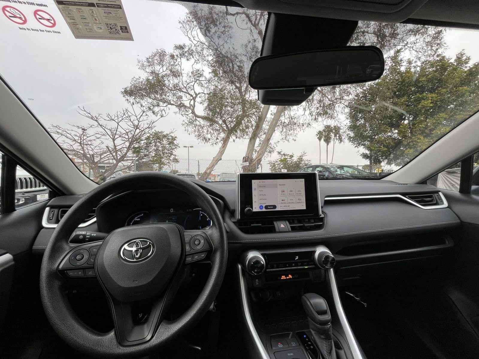 Thumbnail: 2025 Toyota RAV4 - 33