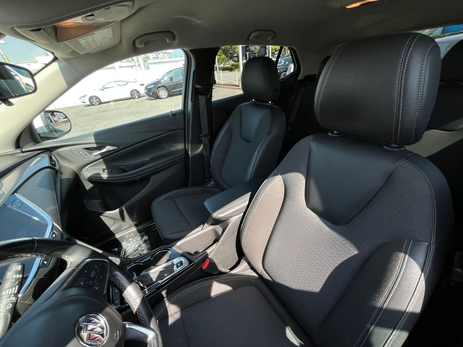 Thumbnail: 2021 Buick Encore GX - 31