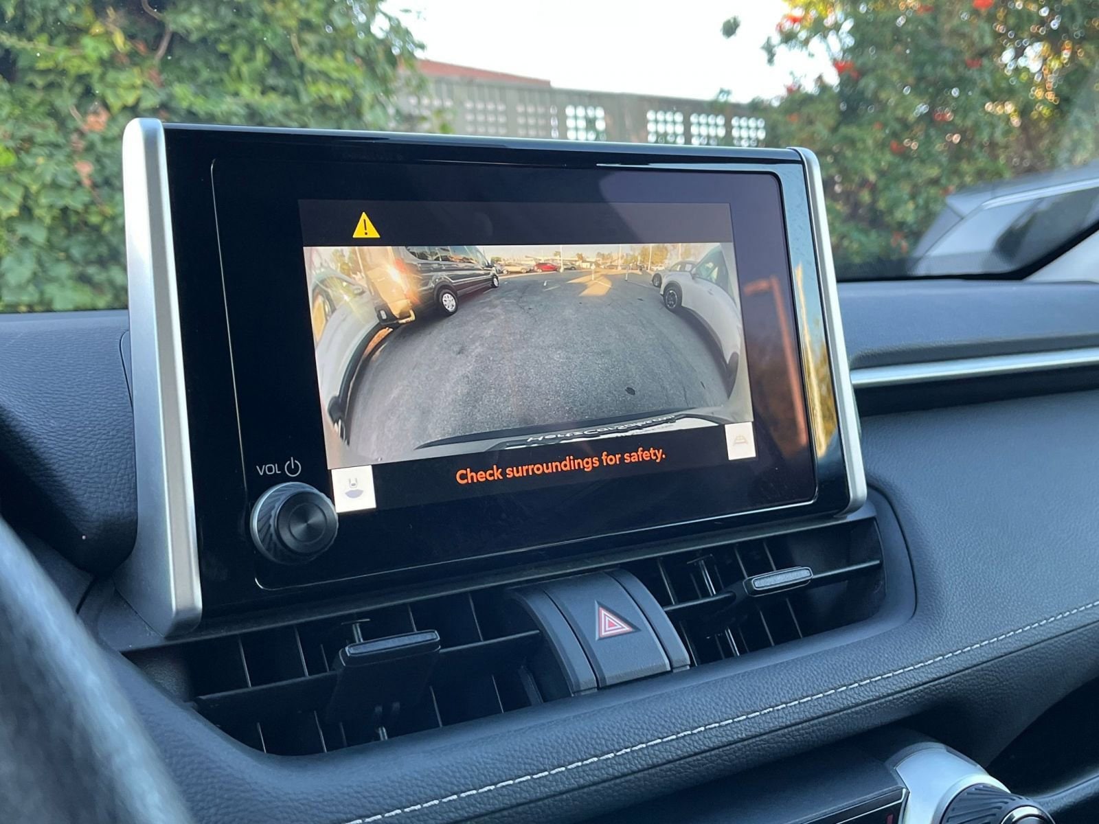 Thumbnail: 2025 Toyota RAV4 - 17