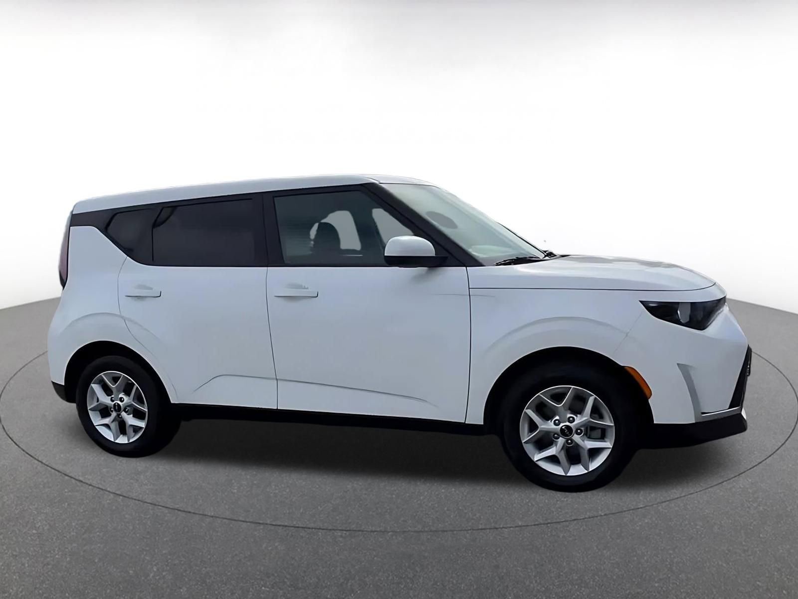 Thumbnail: 2025 Kia Soul - 16