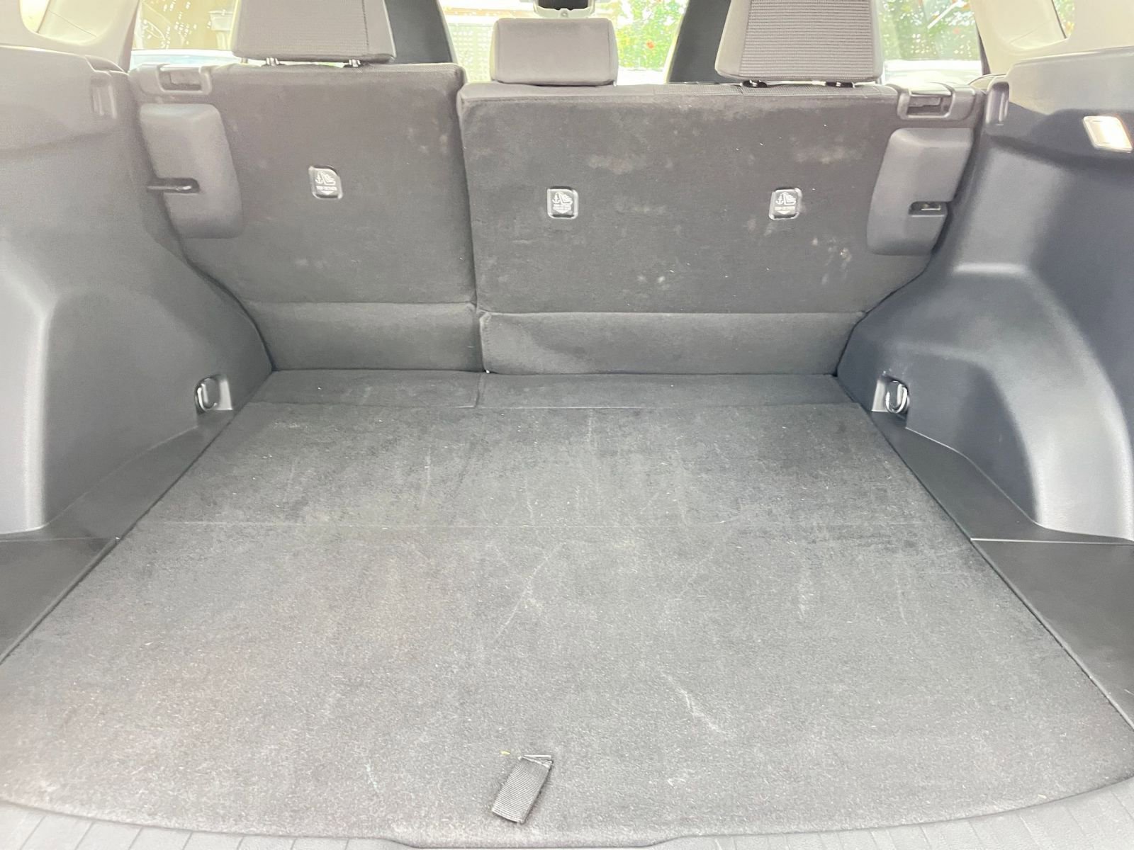 Thumbnail: 2025 Toyota RAV4 - 31