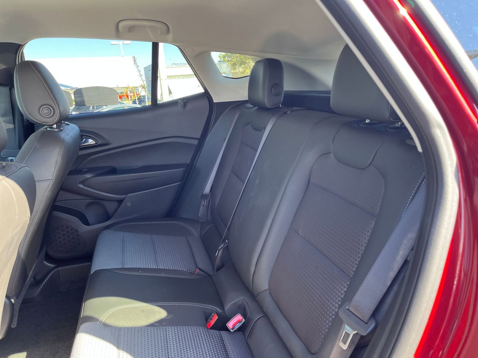 Thumbnail: 2025 Chevrolet Trax - 27