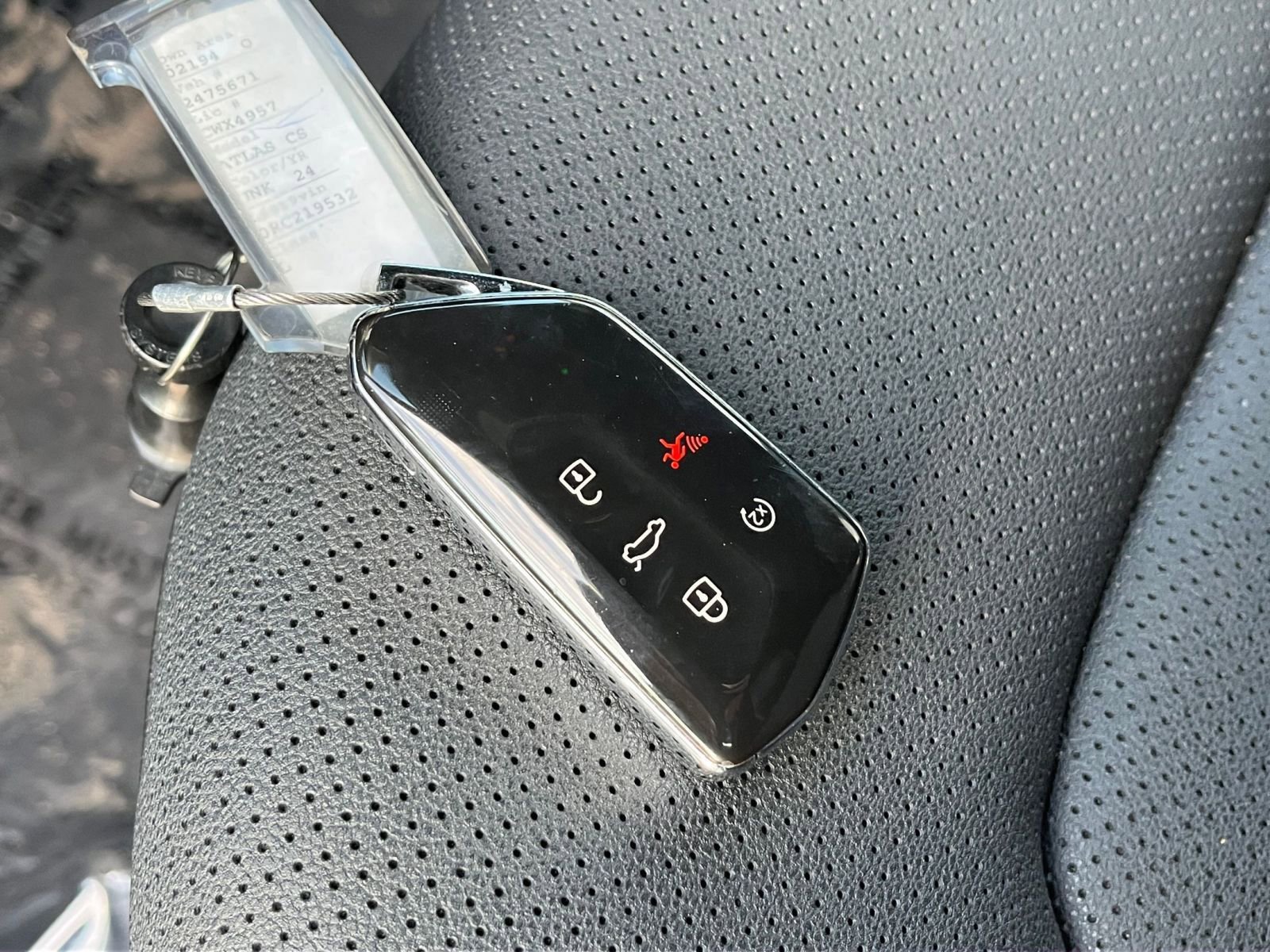 Thumbnail: 2024 Volkswagen Atlas - 22