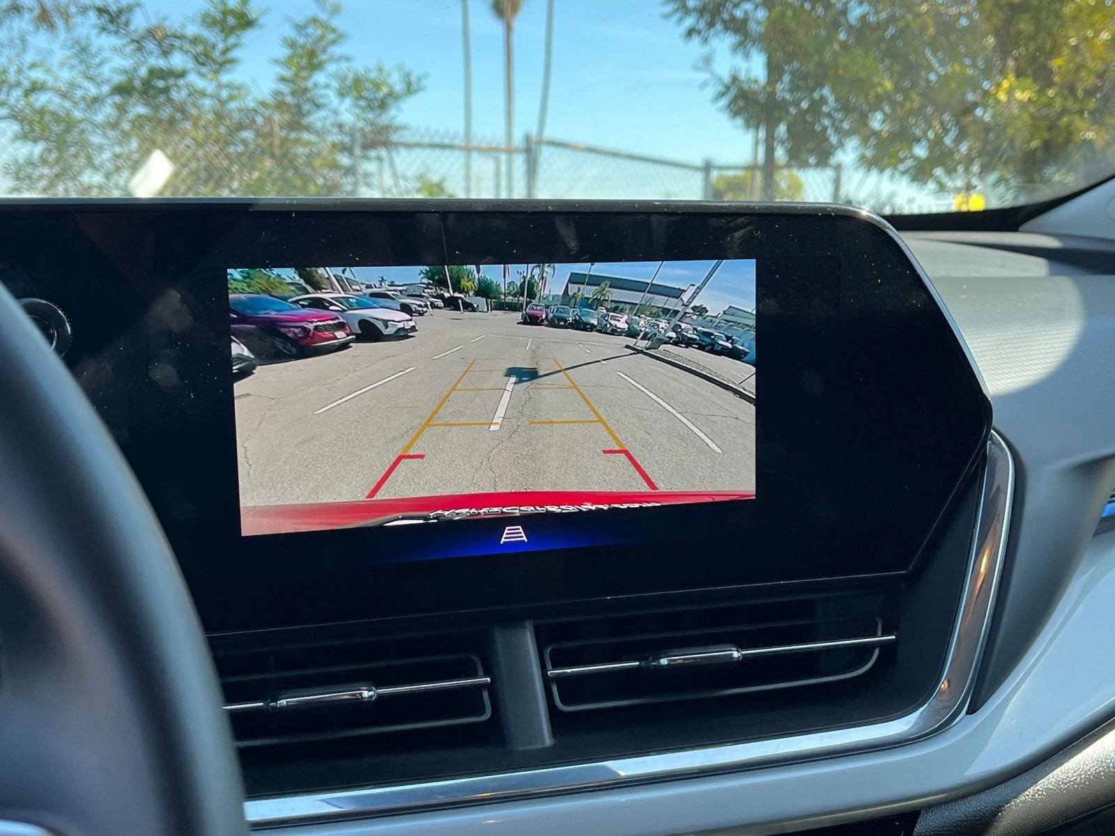 Thumbnail: 2025 Chevrolet Trax - 24