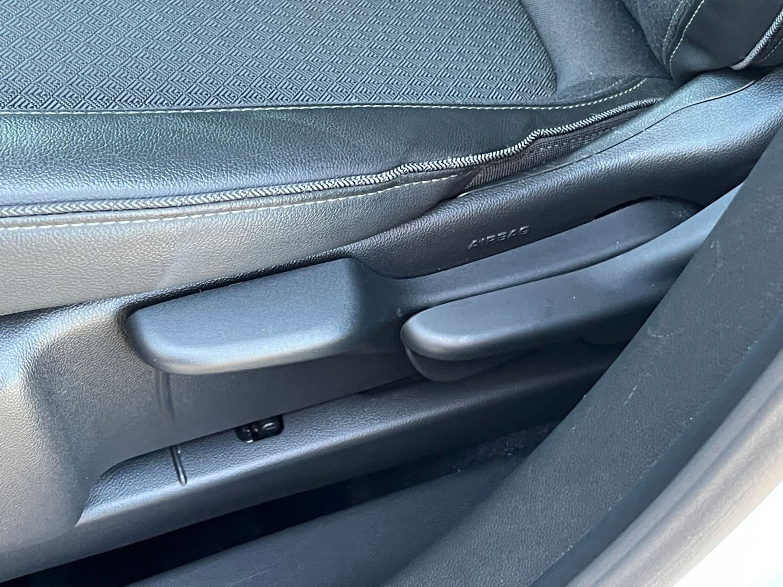 Thumbnail: 2025 Buick Encore GX - 23