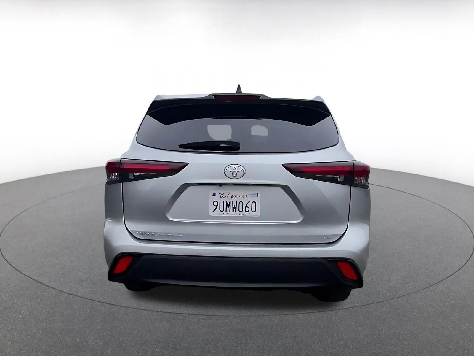 Thumbnail: 2025 Toyota Highlander - 12