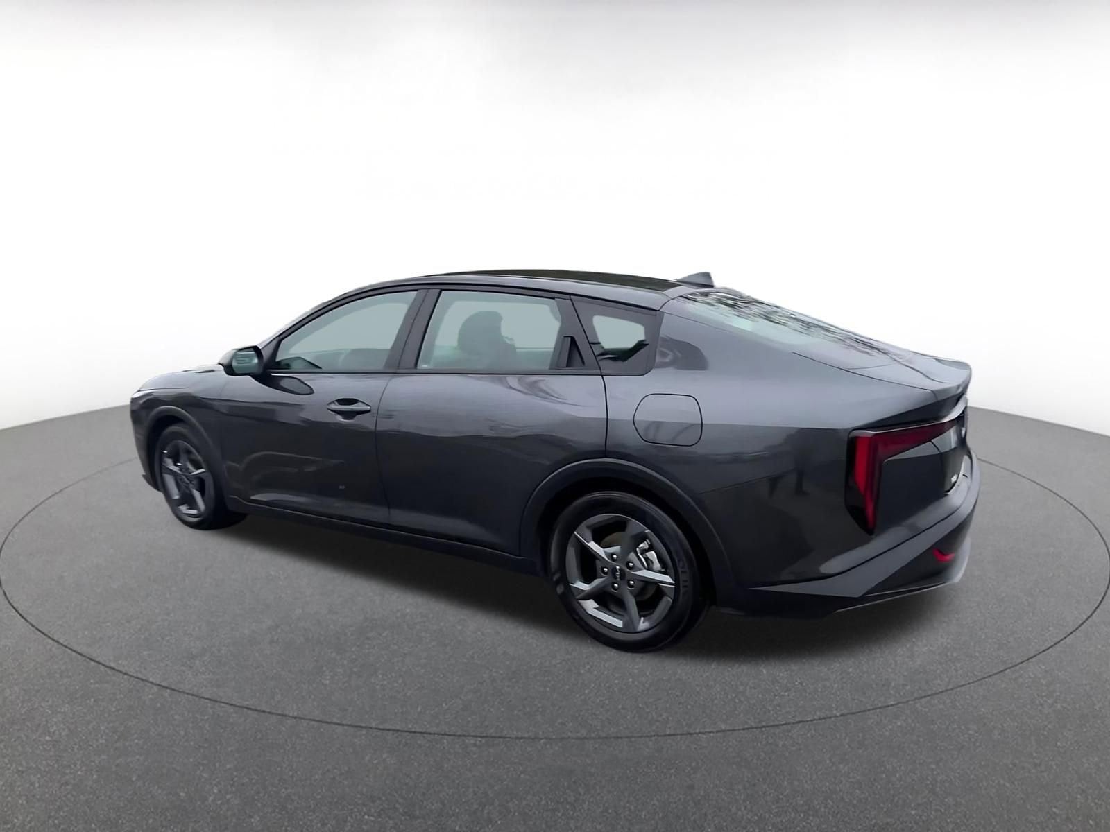 Thumbnail: 2025 Kia K4 - 10