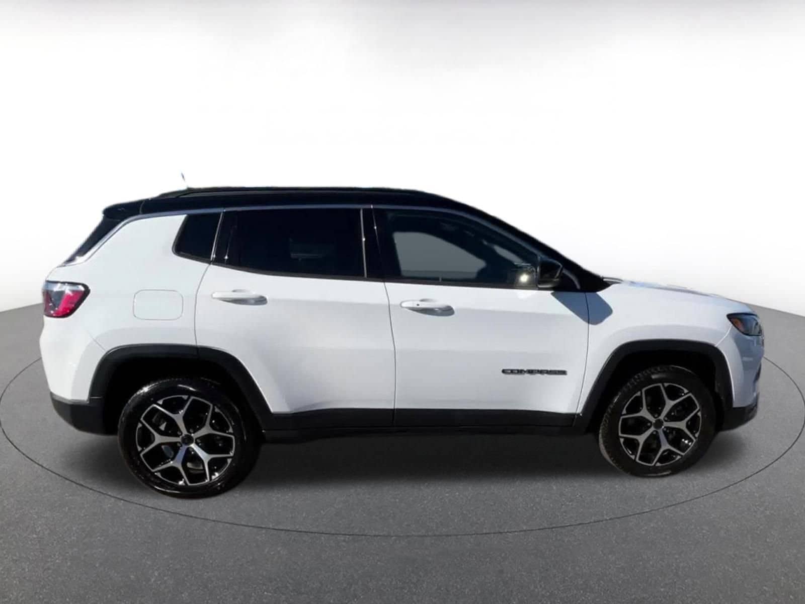 Thumbnail: 2025 Jeep Compass - 16
