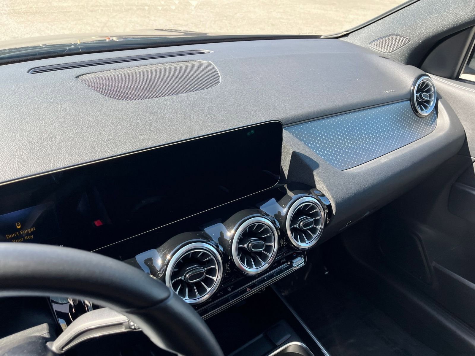 Thumbnail: 2025 Mercedes-Benz GLA - 18