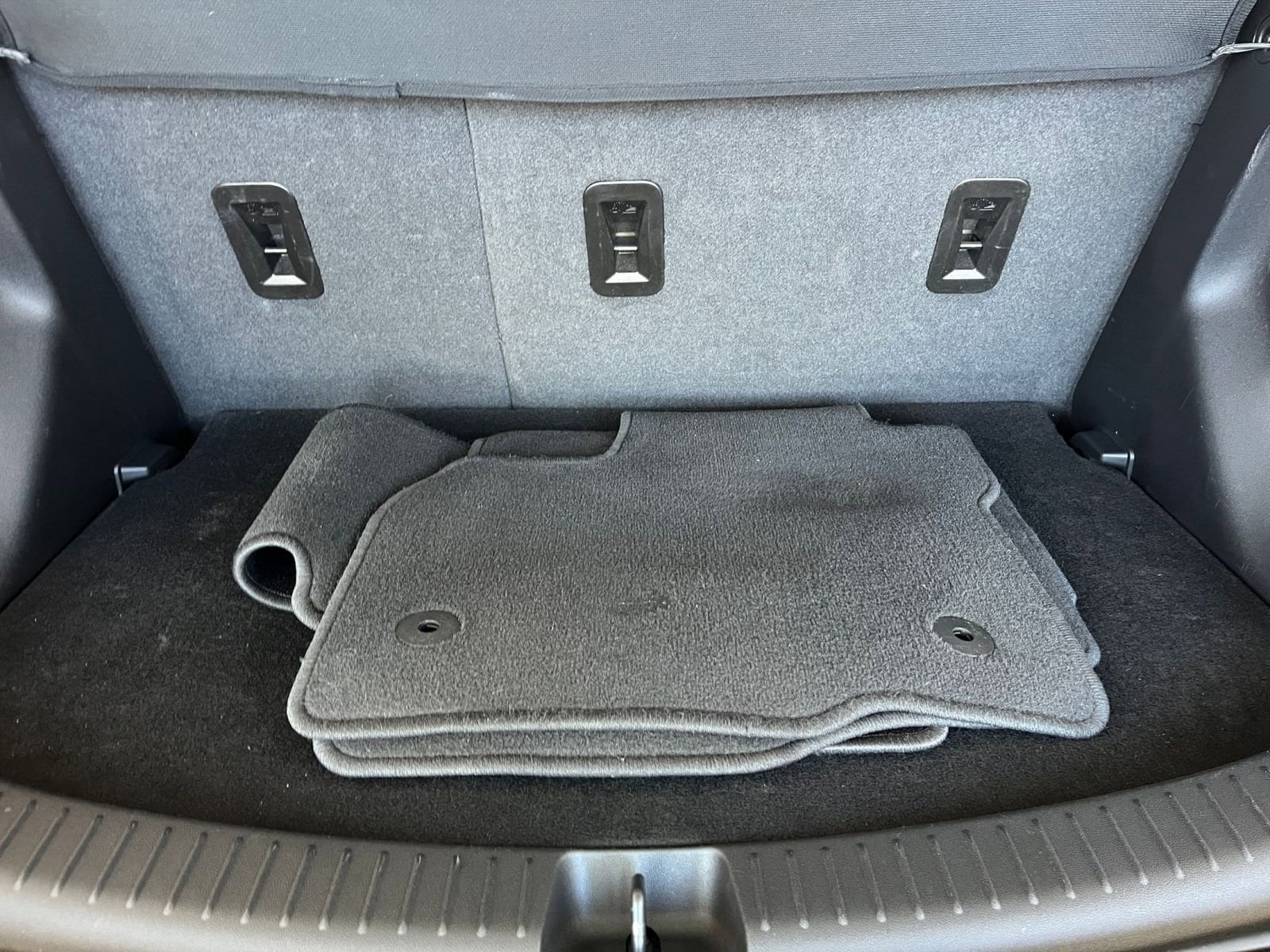 Thumbnail: 2023 Chevrolet Bolt EV - 30