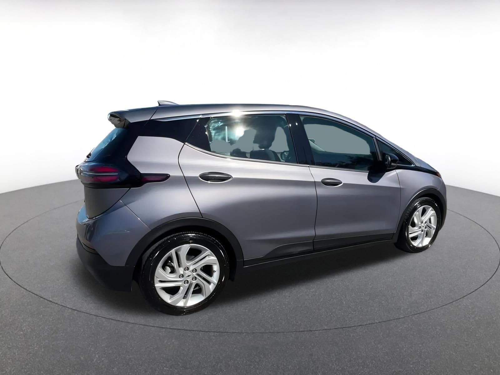 Thumbnail: 2023 Chevrolet Bolt EV - 12