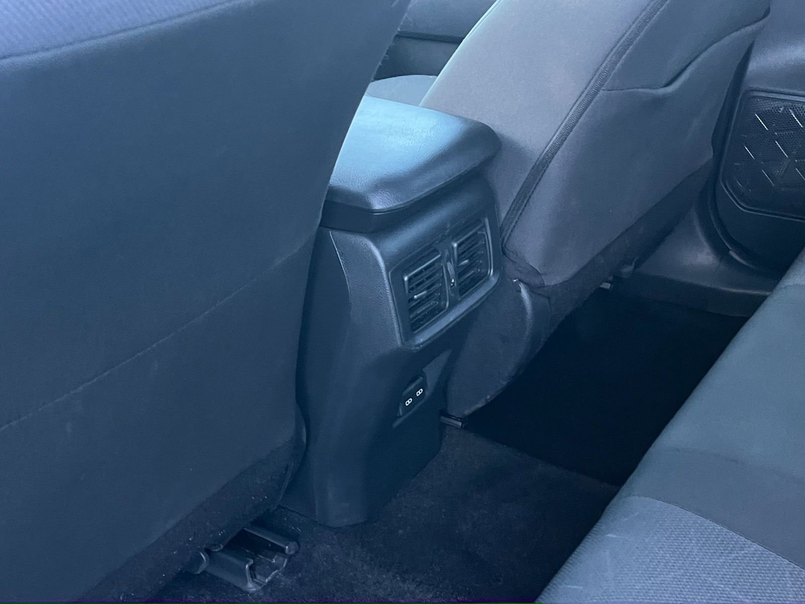 Thumbnail: 2025 Toyota RAV4 - 22