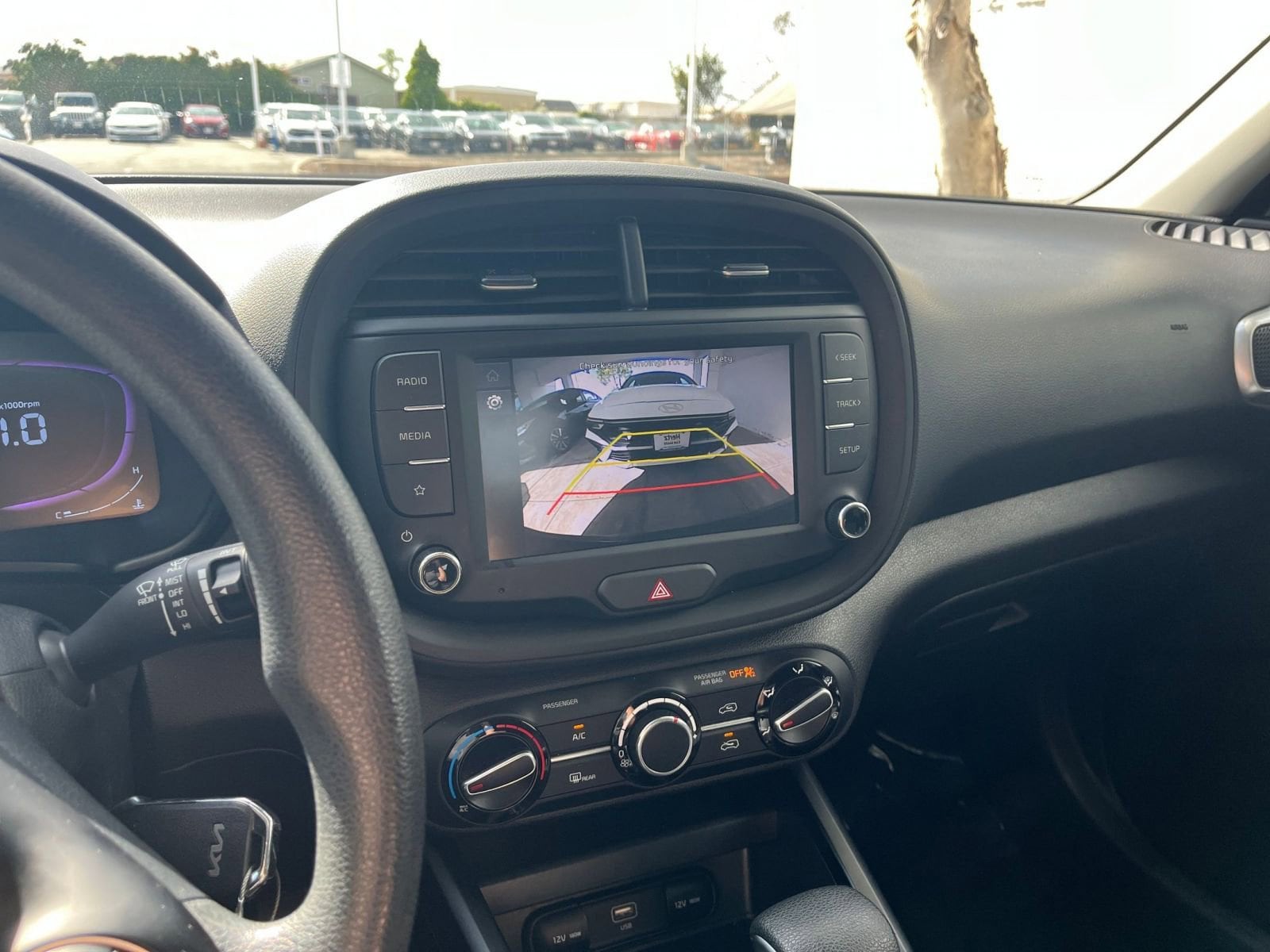 Thumbnail: 2025 Kia Soul - 24