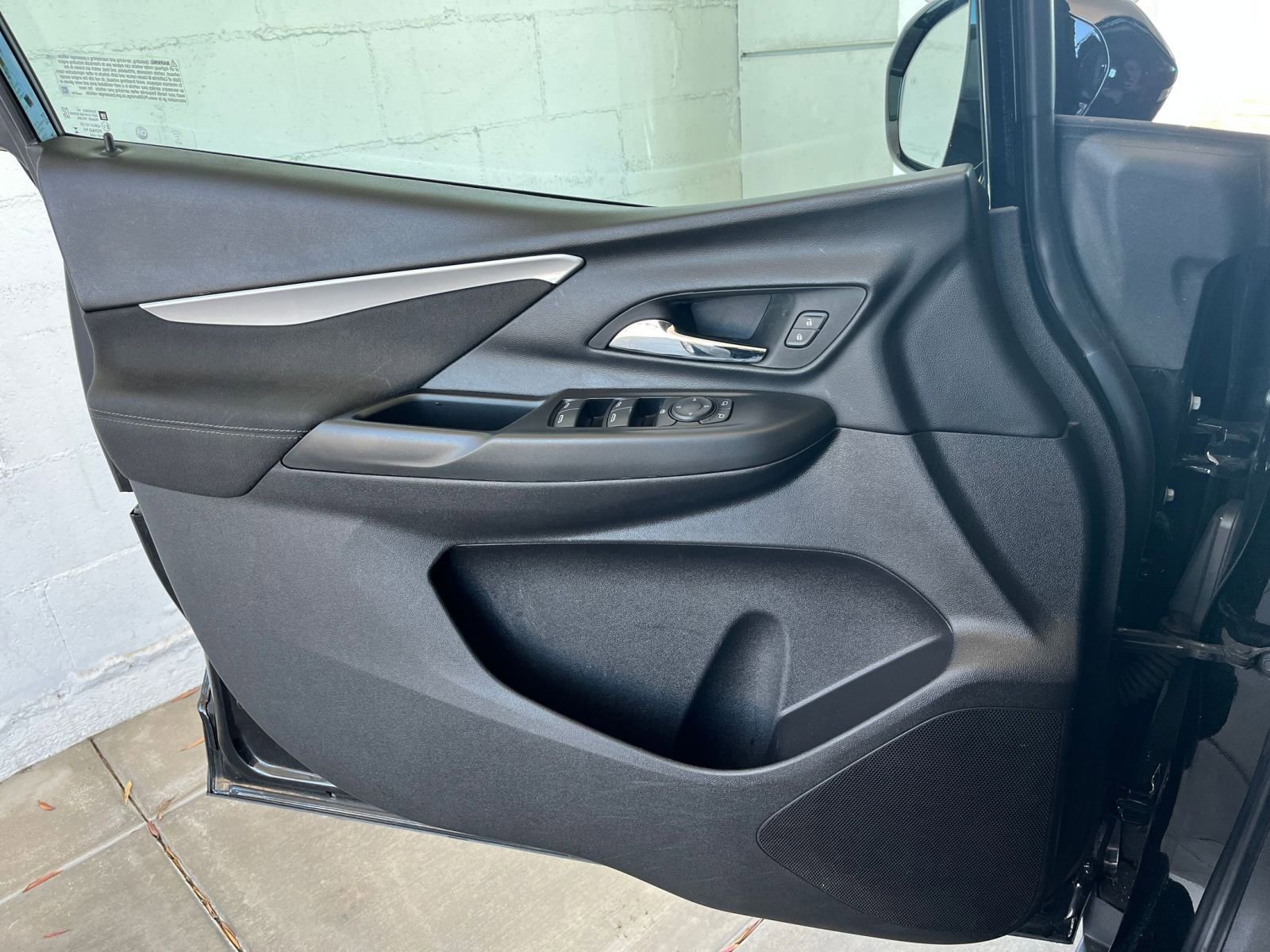 Thumbnail: 2023 Chevrolet Bolt EV - 20
