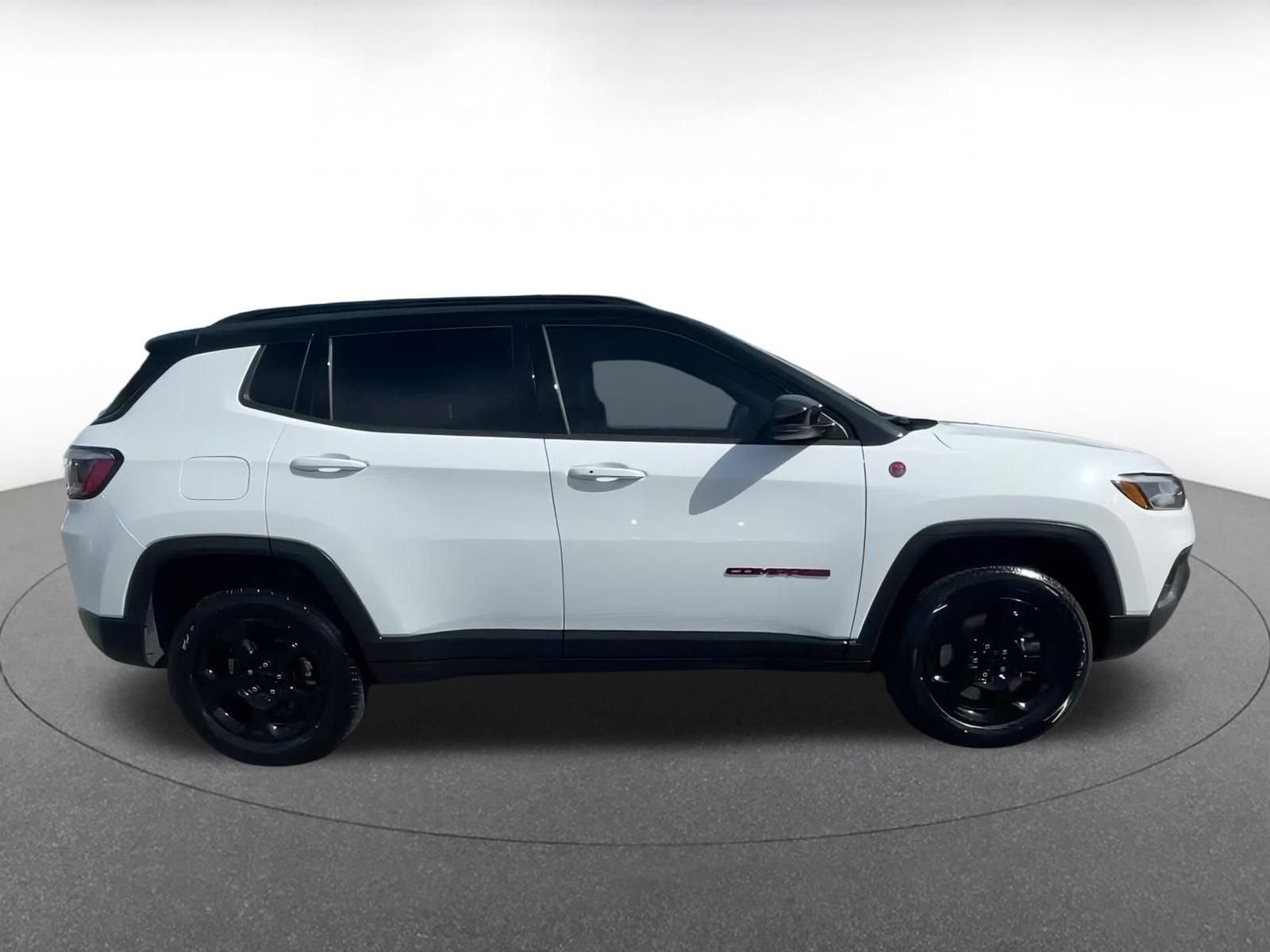 Thumbnail: 2023 Jeep Compass - 13