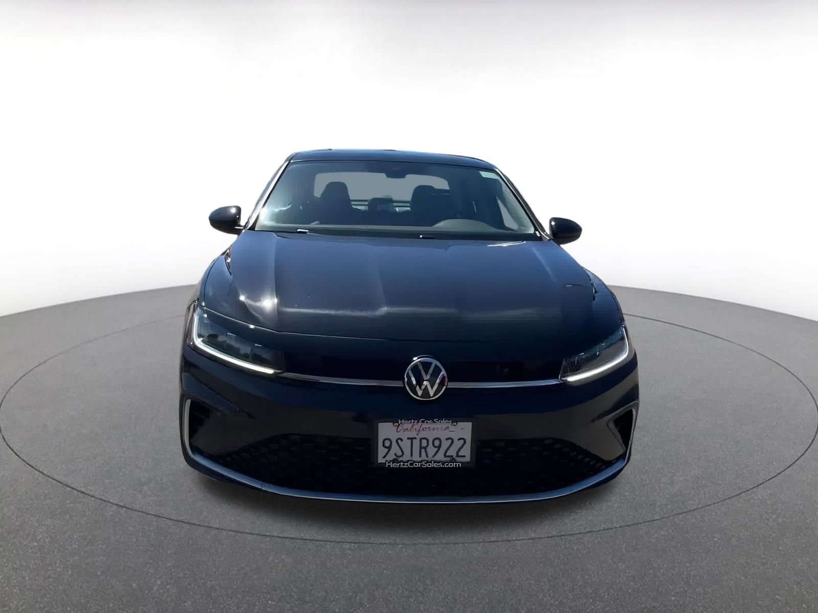Thumbnail: 2025 Volkswagen Jetta - 4